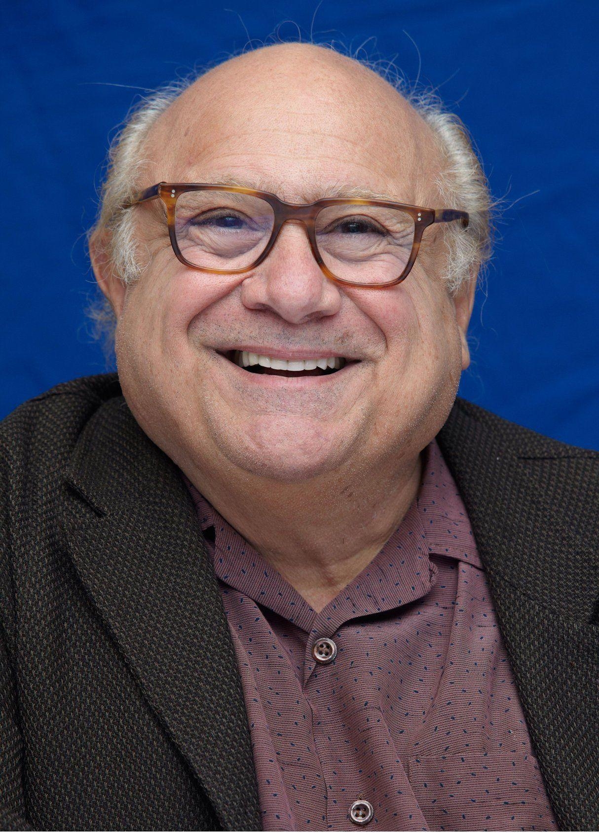 Danny DeVito, Download, Schauspieler, Film, Komödie, 1220x1690 HD Handy