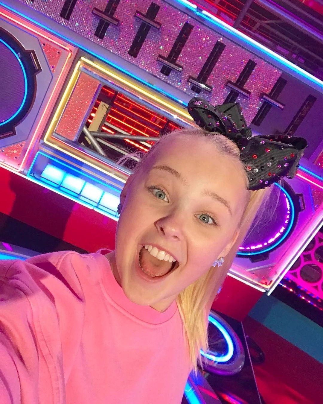 Jojo Siwa, neues Bild, Popstar Icon, 1080x1350 HD Handy