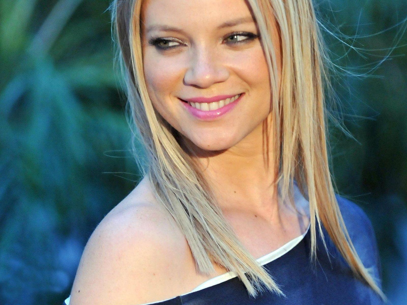 Amy Smart, HD, Schauspielerin, Berühmtheit, Film, 1600x1200 HD Desktop