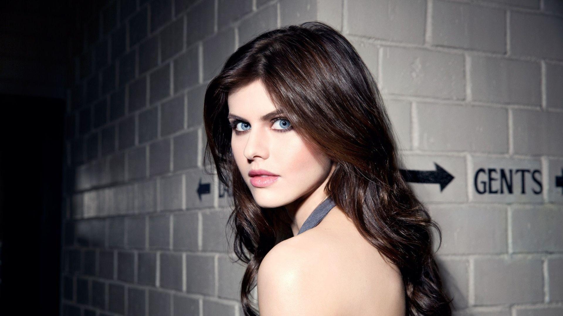 Alexandra Daddario, Laptop, Full HD, Schauspielerin, 1920x1080 Full HD Desktop