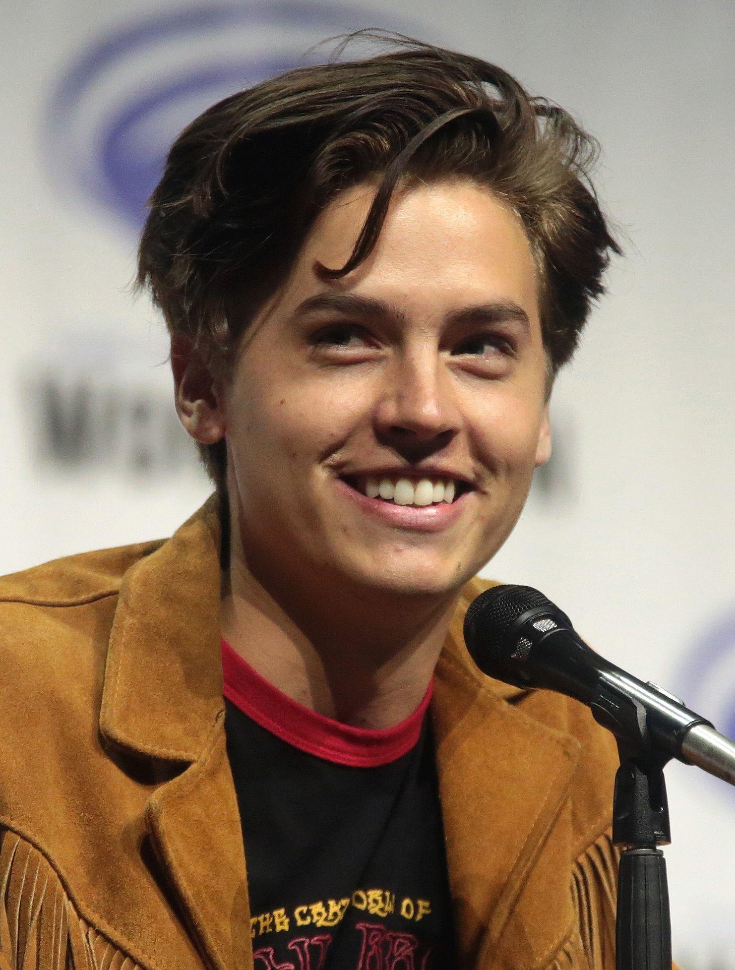 Cole Sprouse, Riverdale, TV-Serie, Jugendidol, Schauspieler, 1490x1960 HD Handy