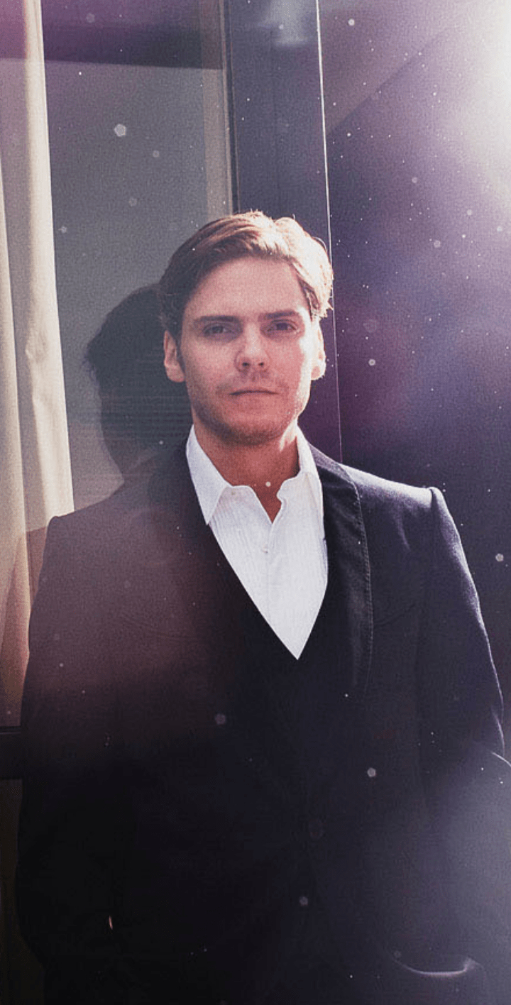 Daniel Brühl, Kino, Schauspieler, Porträt, Deutschland, 720x1420 HD Handy