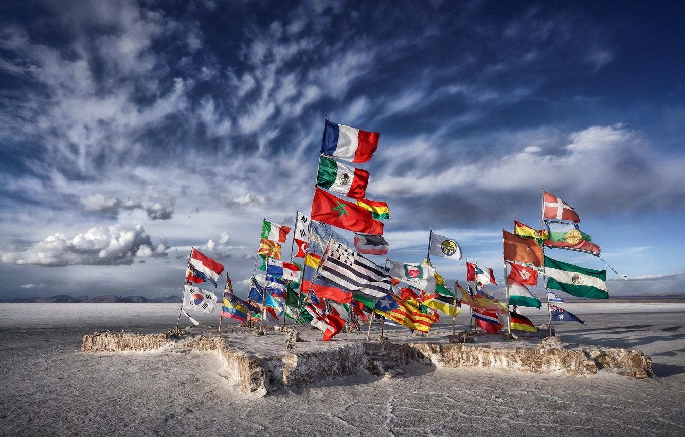 Salar De Uyuni, Bolivien, Salzsee, Landschaft, Fahnen, 1340x850 HD Desktop