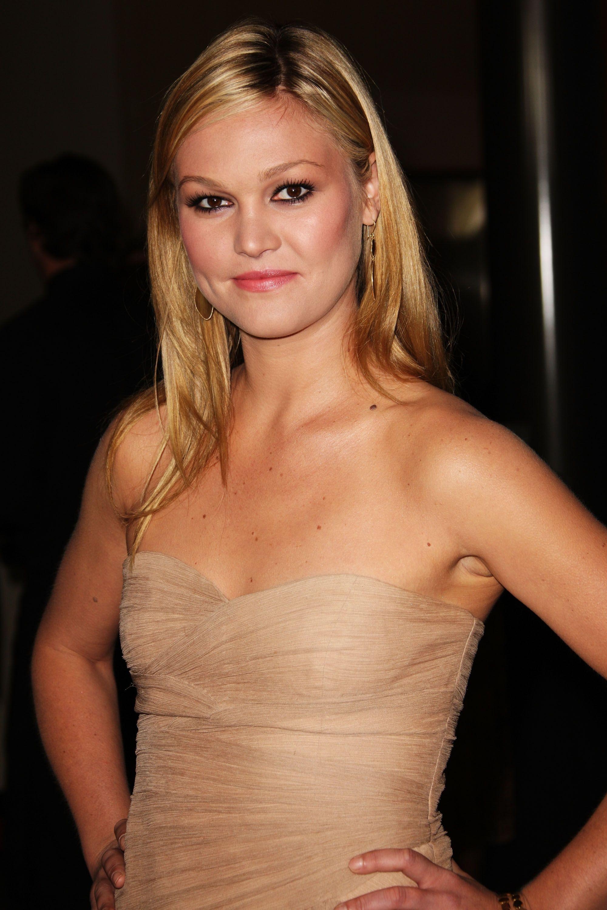 Julia Stiles, Filme, Schöne Bilder, Neueste Schauspielbild, 2000x3000 HD Handy