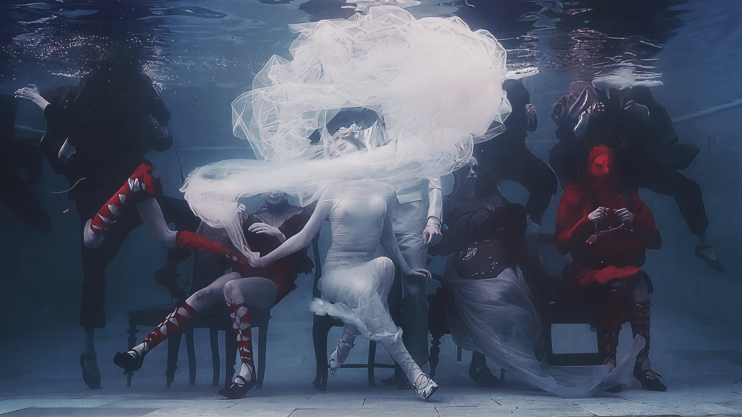 Maison Margiela, John Galliano, Video, Runway, Neuheit, 2560x1440 HD Desktop