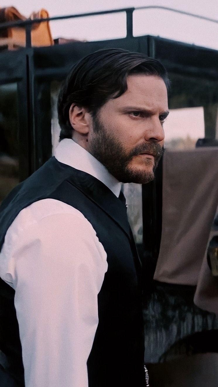 Daniel Brühl, Schauspiel, Film, Deutschland, Cinema, 750x1330 HD Handy