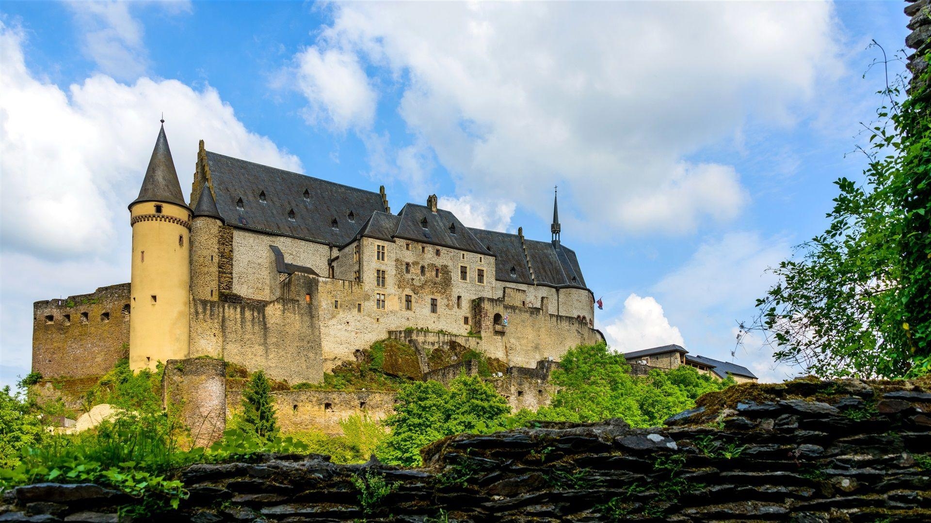 Luxemburg, Vianden, Schloss, Wolken, QHD, 1920x1080 Full HD Desktop