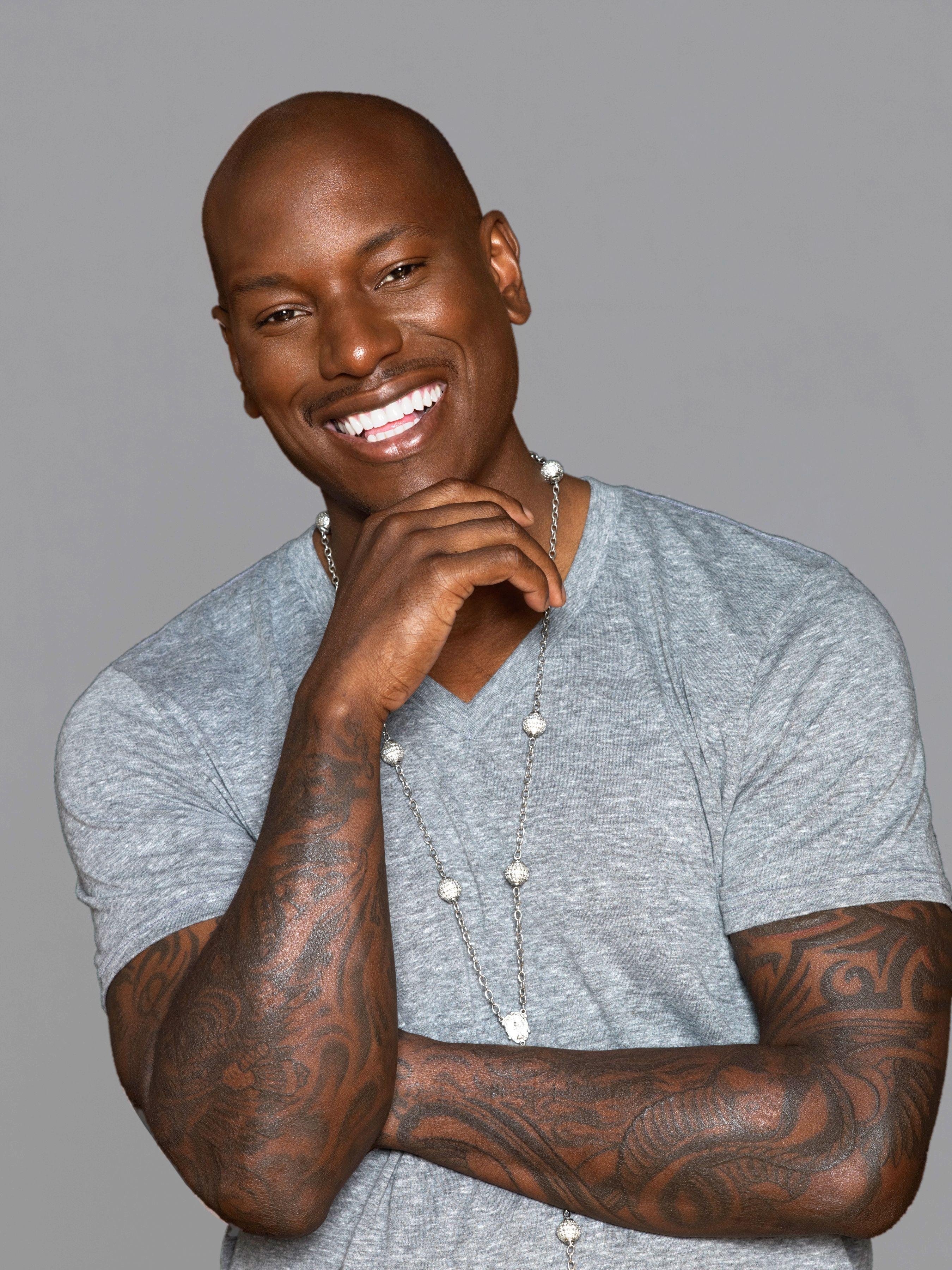 Tyrese Gibson, Hintergrund, Wallpapercavecom, Foto, 2700x3600 4K Handy