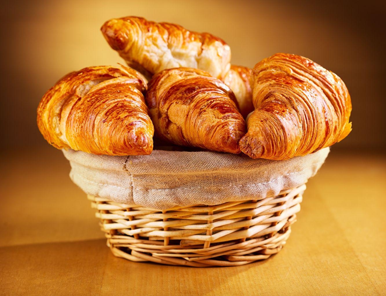 Croissant, Korb, Frühstück, Lebensmittel, Gebäck, 1340x1030 HD Desktop