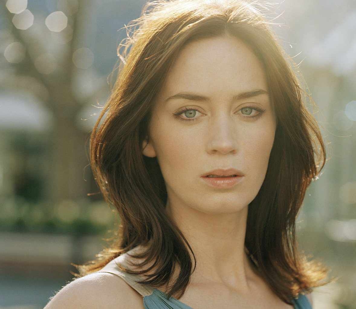 Emily Blunt, Bild, Filme, Schauspielerin, Hintergrund, 1180x1030 HD Desktop