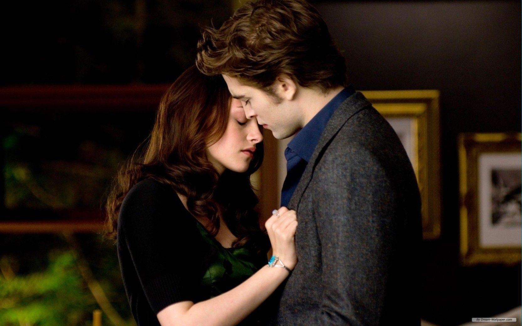 Twilight Film, Edward Cullen, Robert Pattinson, Kristen Stewart, Vampirfilm, 1670x1040 HD Desktop