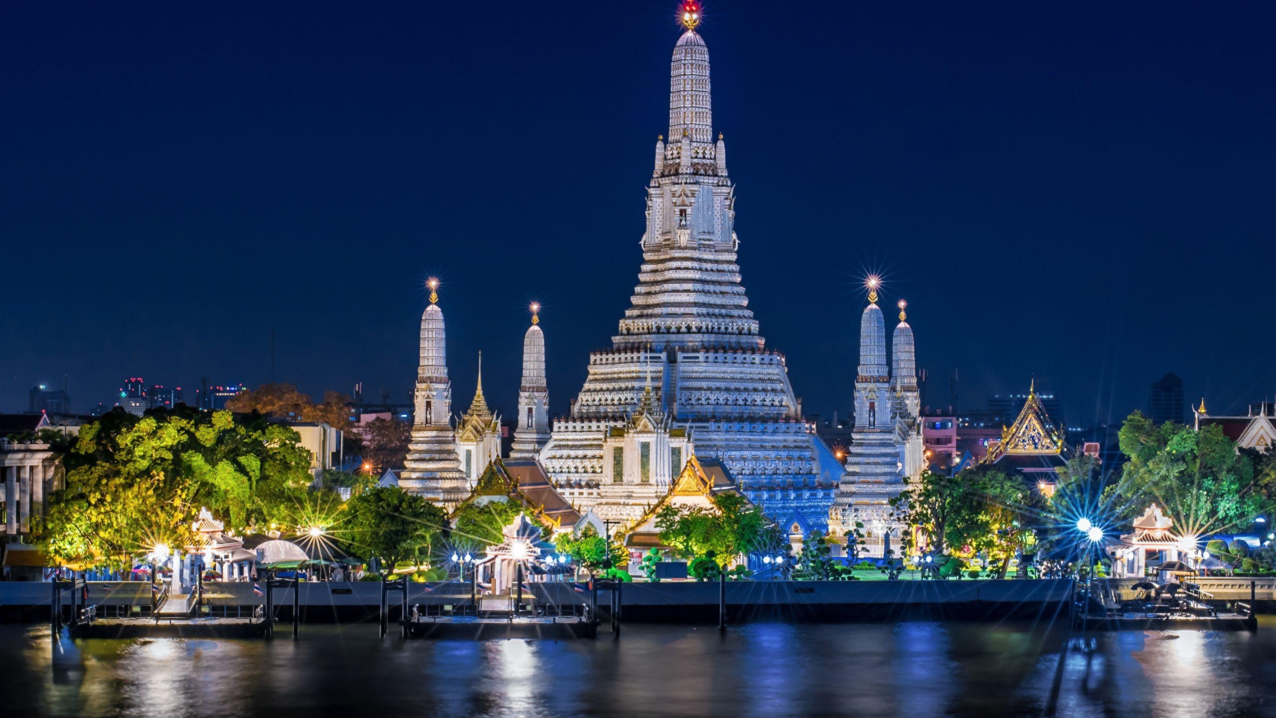 Bangkok, Lichtstrahlen, Thailand, Fluss, Tempel, 2560x1440 HD Desktop