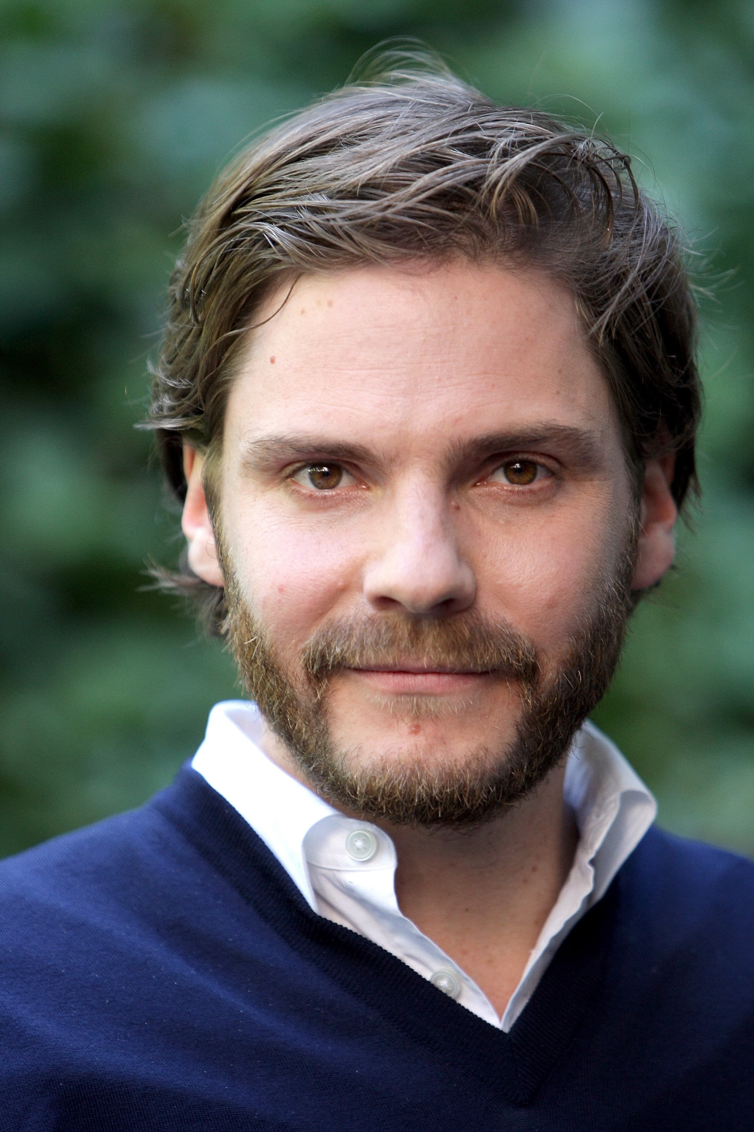 Daniel Brühl, Filmstar, HD, Deutschland, Schauspiel, 2600x3890 4K Handy