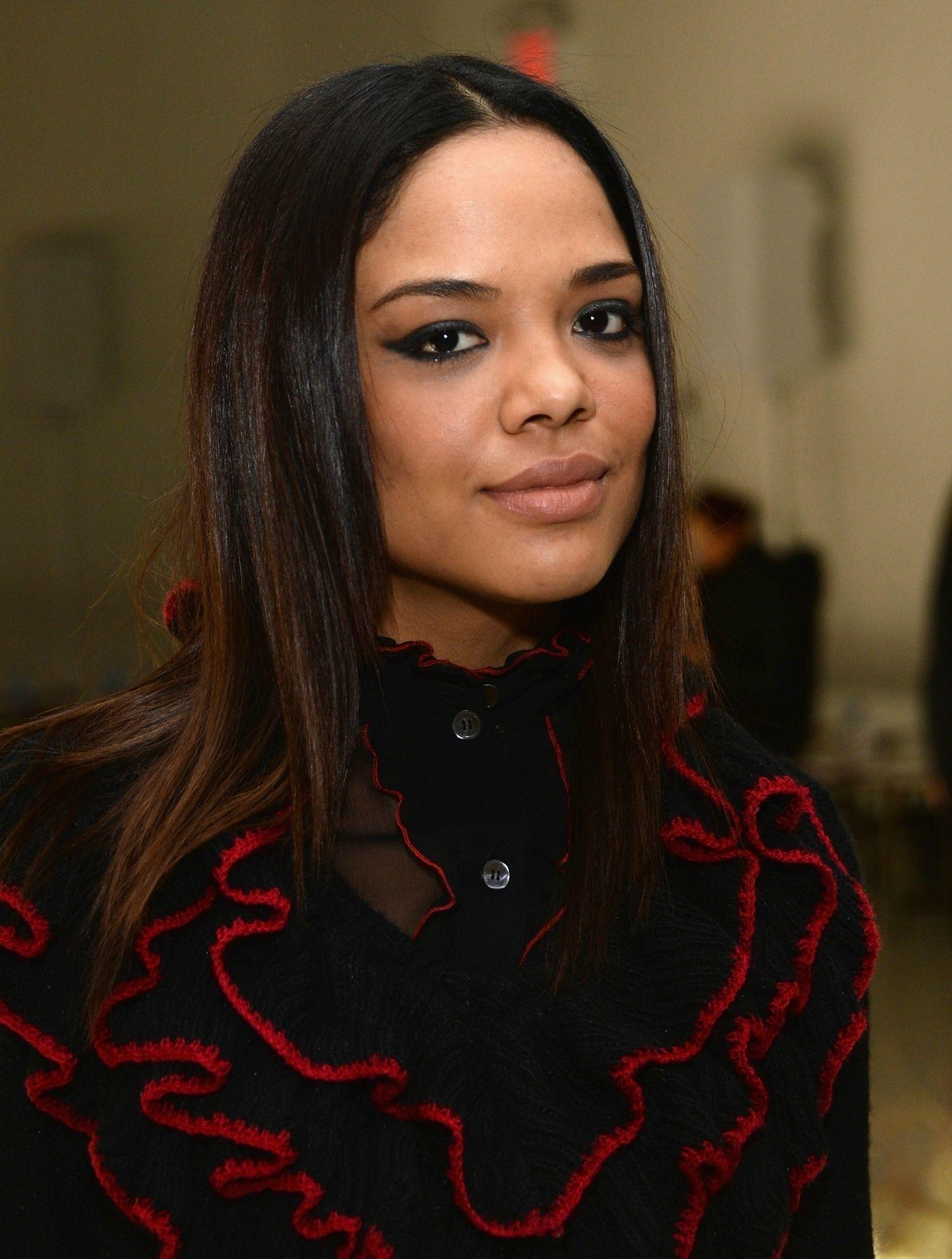 Tessa Thompson, neueste, coole Foto, Schauspielerin, Bild, 1500x1990 HD Handy