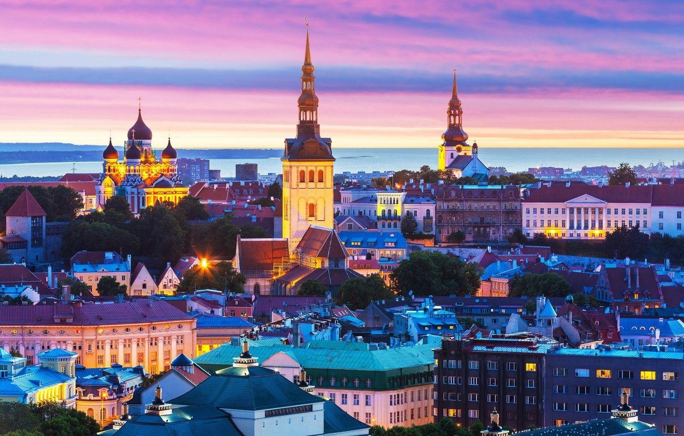 Tallinn, Panorama, Nacht, Stadt, Estland, 1340x850 HD Desktop