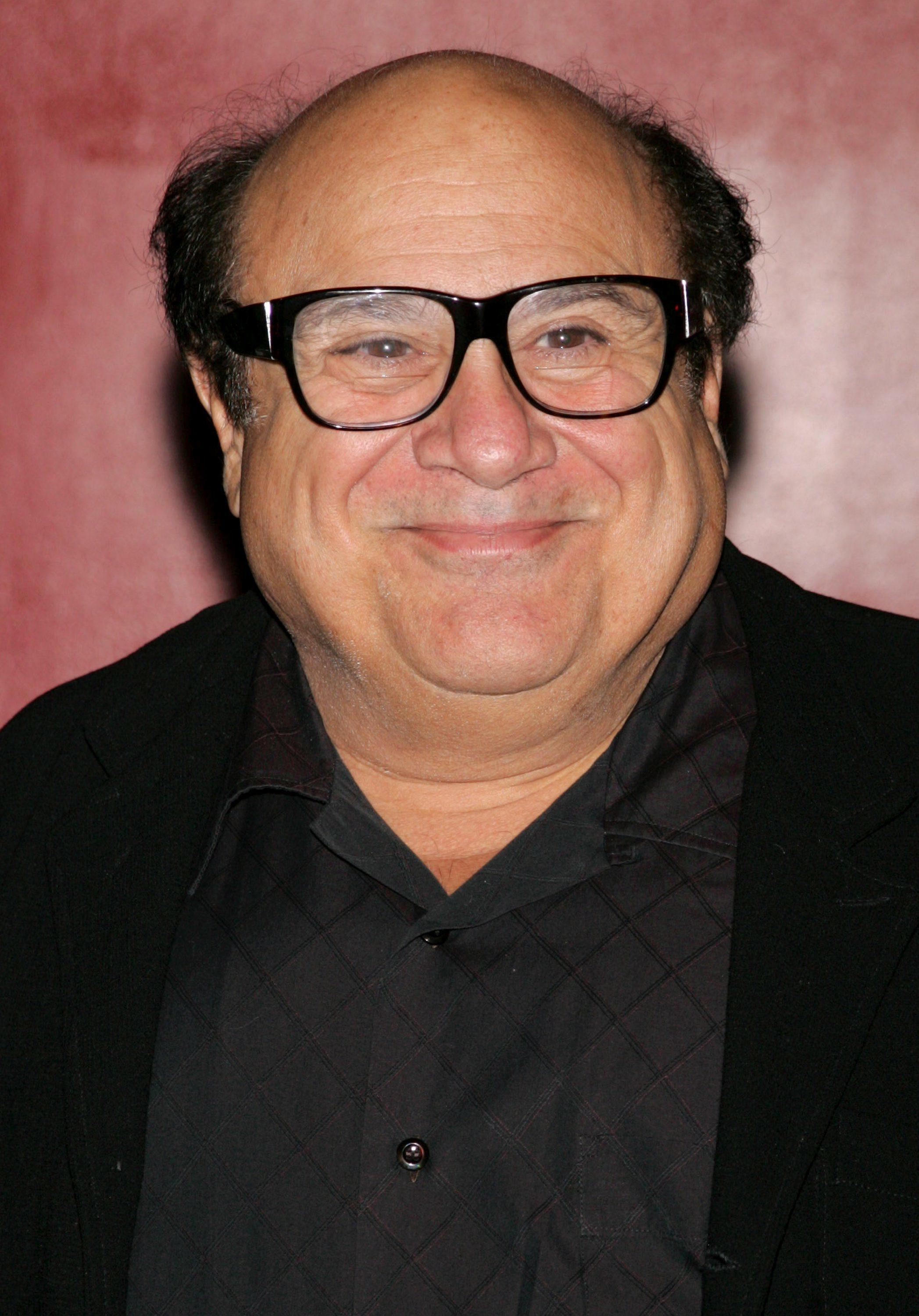 Danny DeVito, HD, Hintergrund, Schauspieler, Komödie, 2100x3000 HD Handy