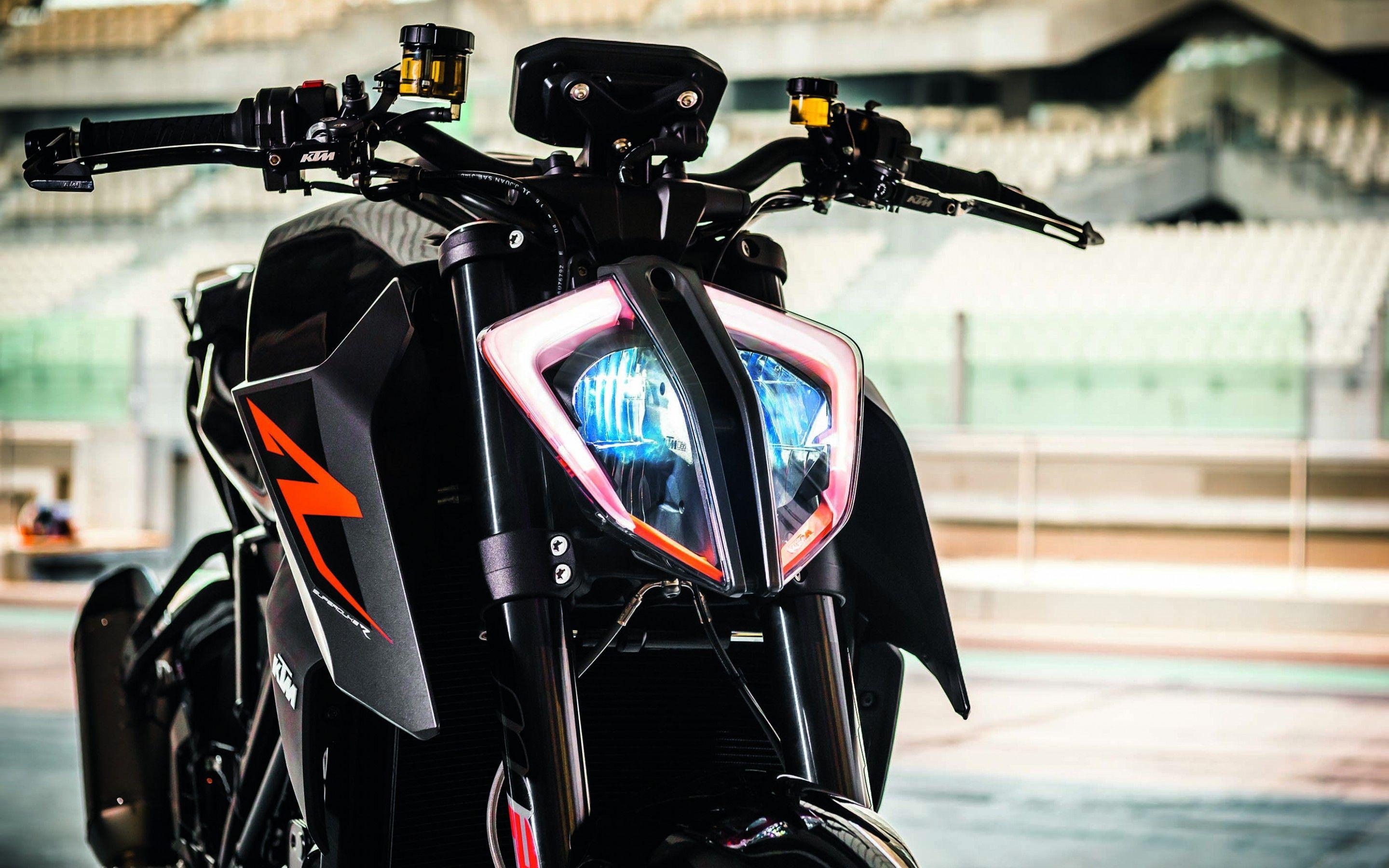 KTM 1290 Super Duke R, Download, Bild, Kraftvoll, 2880x1800 HD Desktop