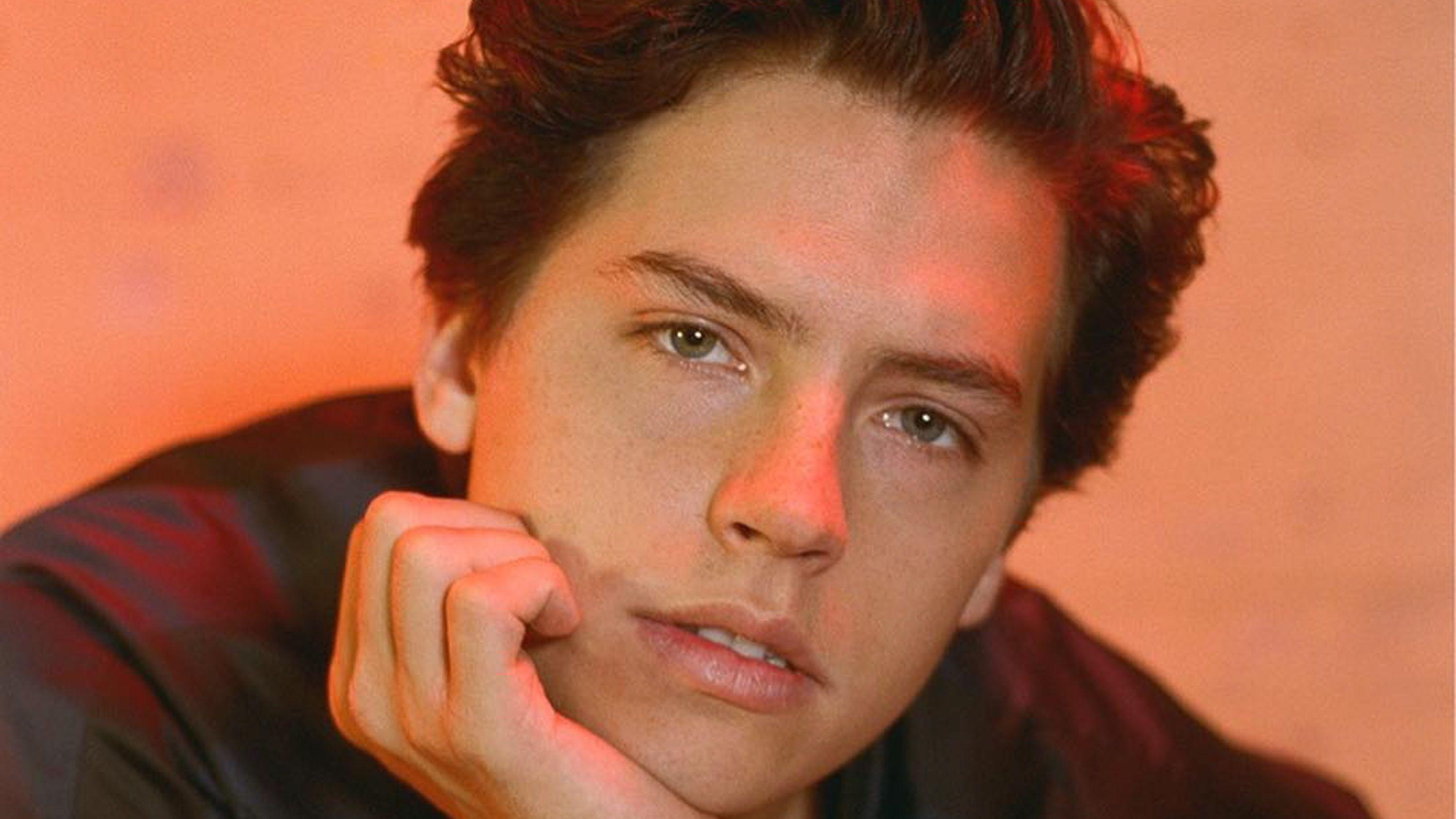 Cole Sprouse, Foto, Cool, HD-Kollektion, Porträt, 3000x1690 HD Desktop