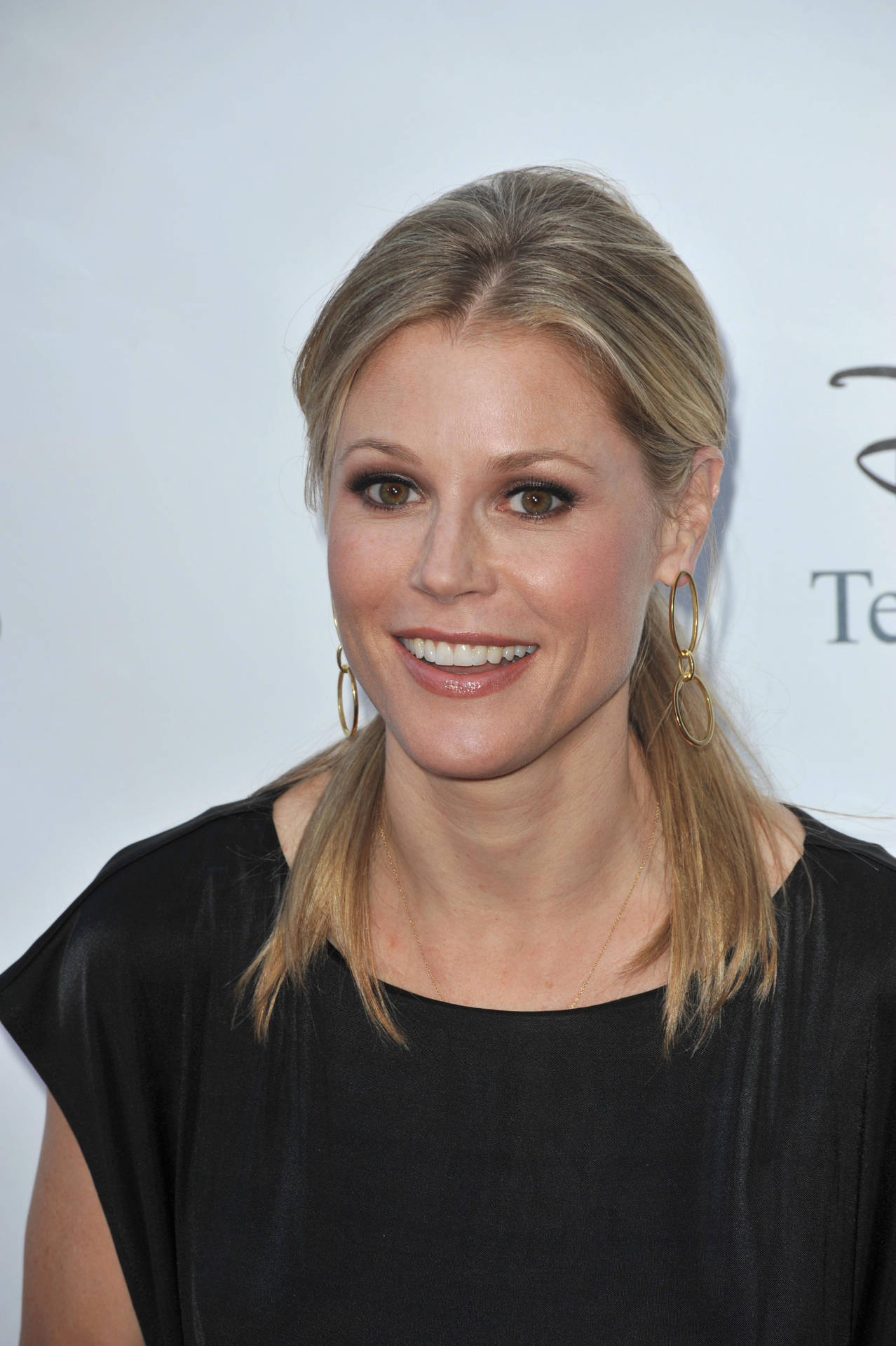 Julie Bowen, Prominent, Hintergrund, Modern Family, TV-Star, 1280x1920 HD Handy