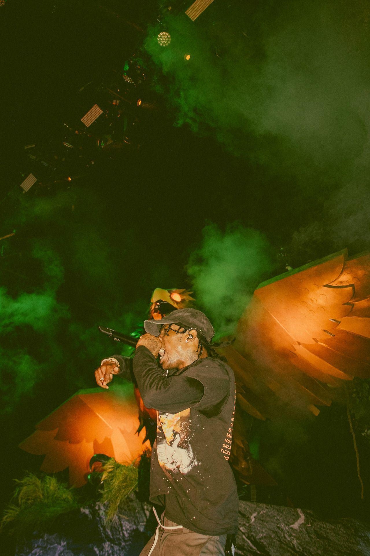 Travis Scott, YRN, Rap, Nacht, Show, 1280x1920 HD Handy