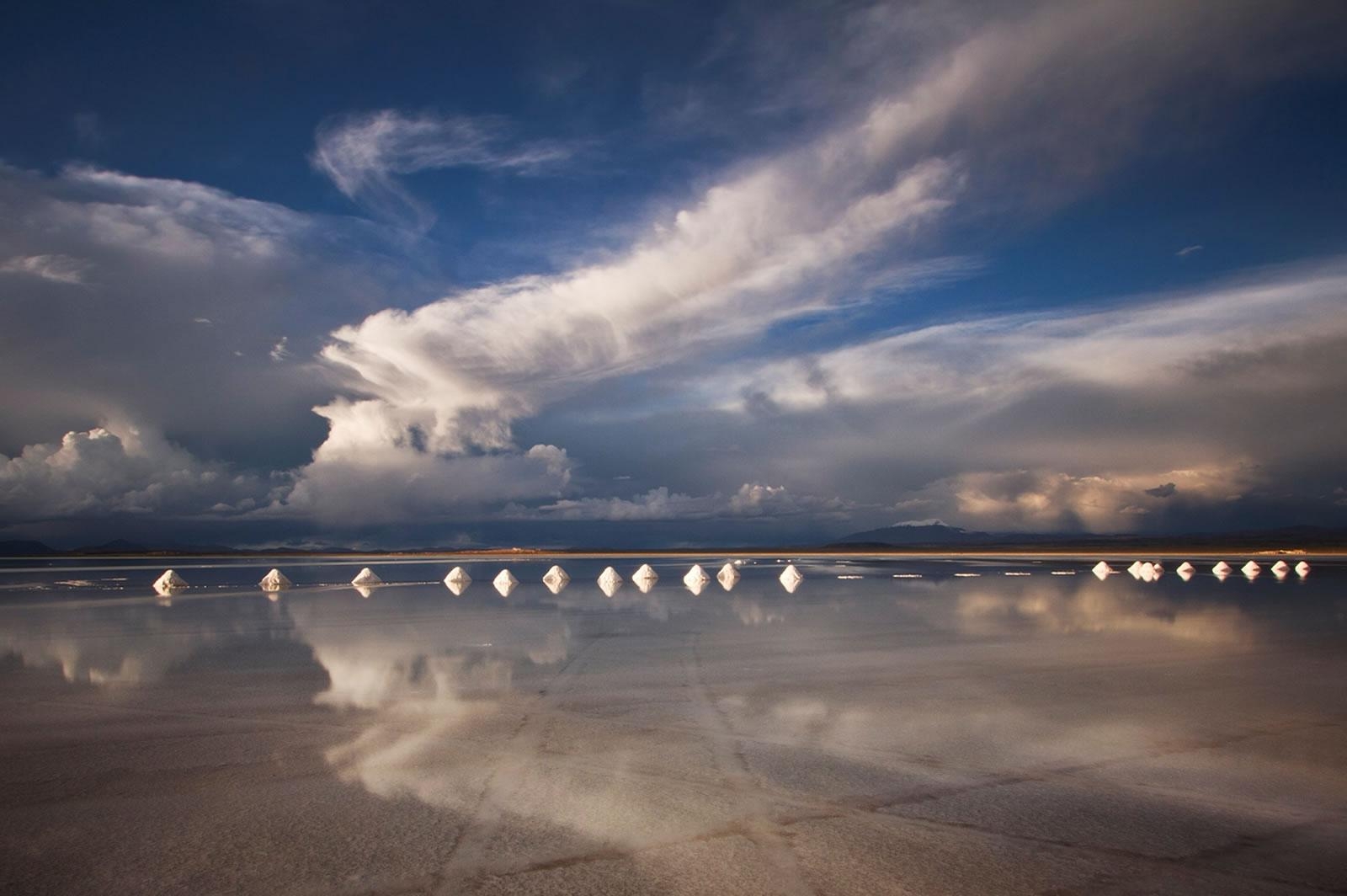 Salar de Uyuni, Uyuni Reflexion, Bolivien, Reisen, Naturschauspiel, 1600x1070 HD Desktop