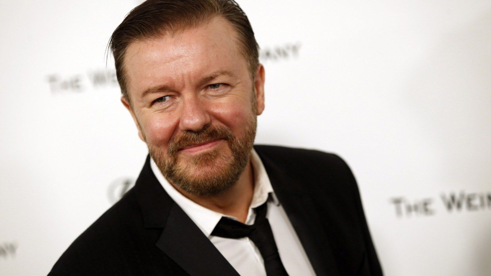 Ricky Gervais, Goldene Globes, Witze, Anstößig, Komiker, 1600x900 HD Desktop