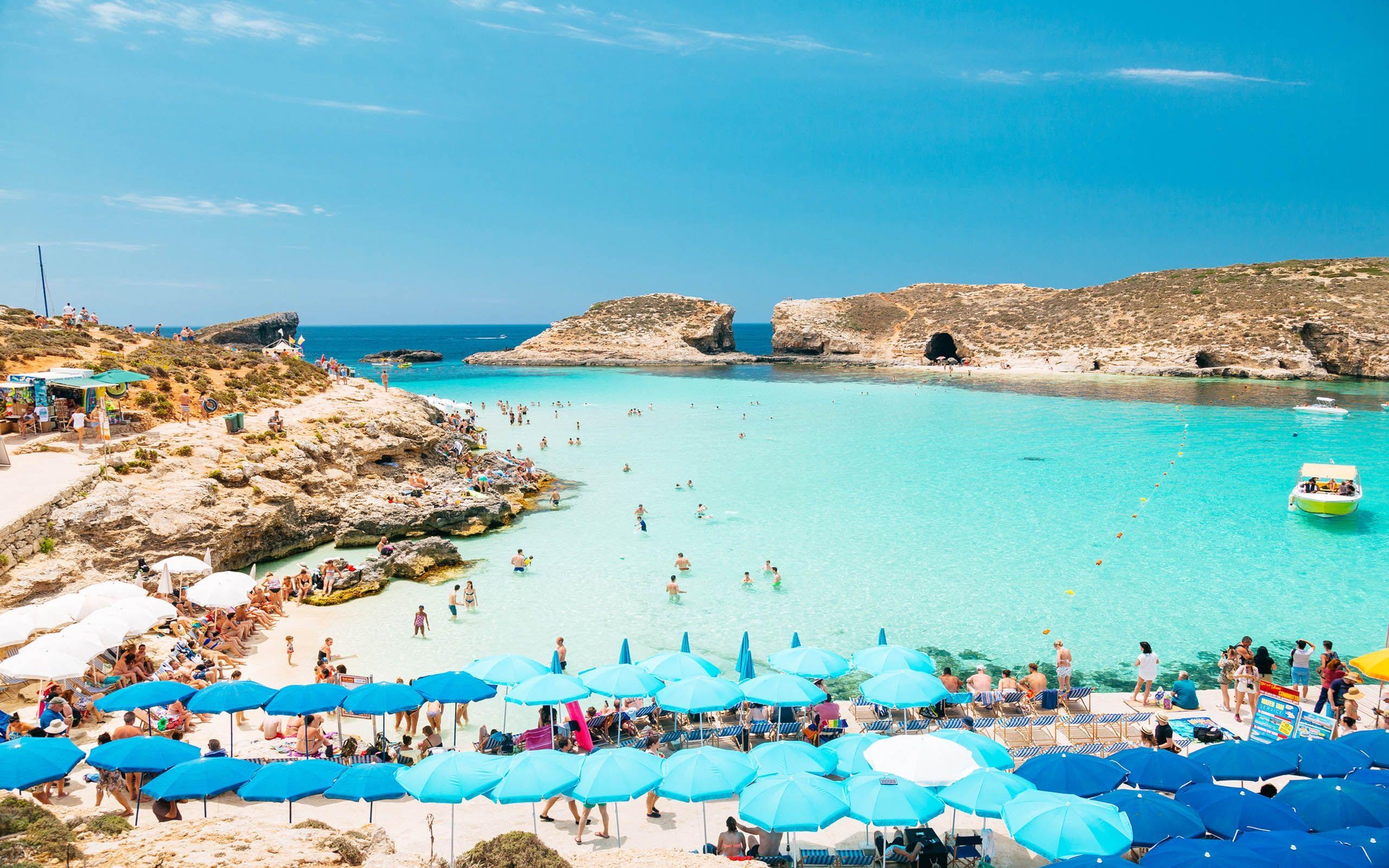 Comino Insel, Blaue Lagune, Golden Bay, Strand, Malta, 2560x1600 HD Desktop