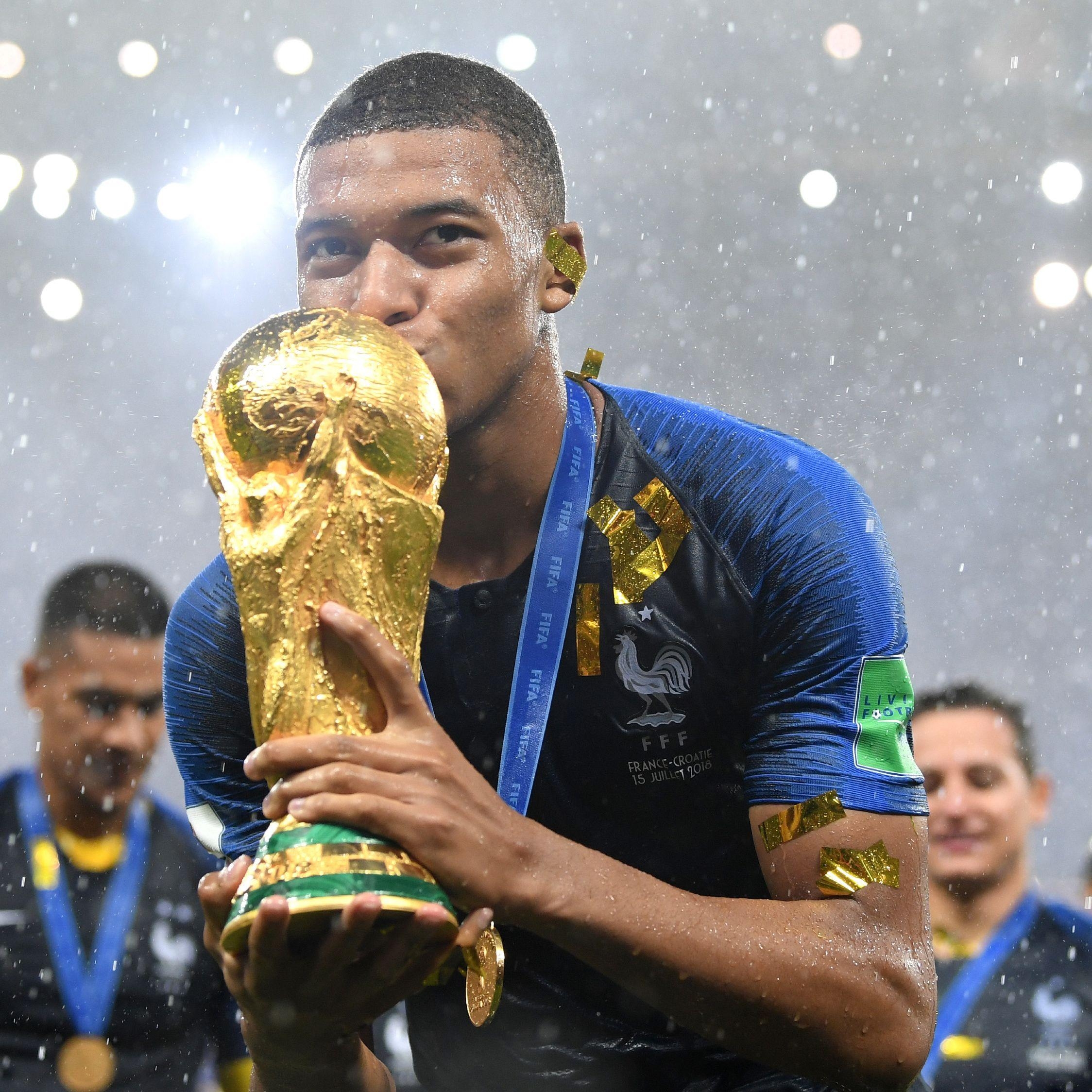 Kylian Mbappé, FIFA, Weltmeisterschaft, Jubel, Fußball, 2250x2250 HD Handy