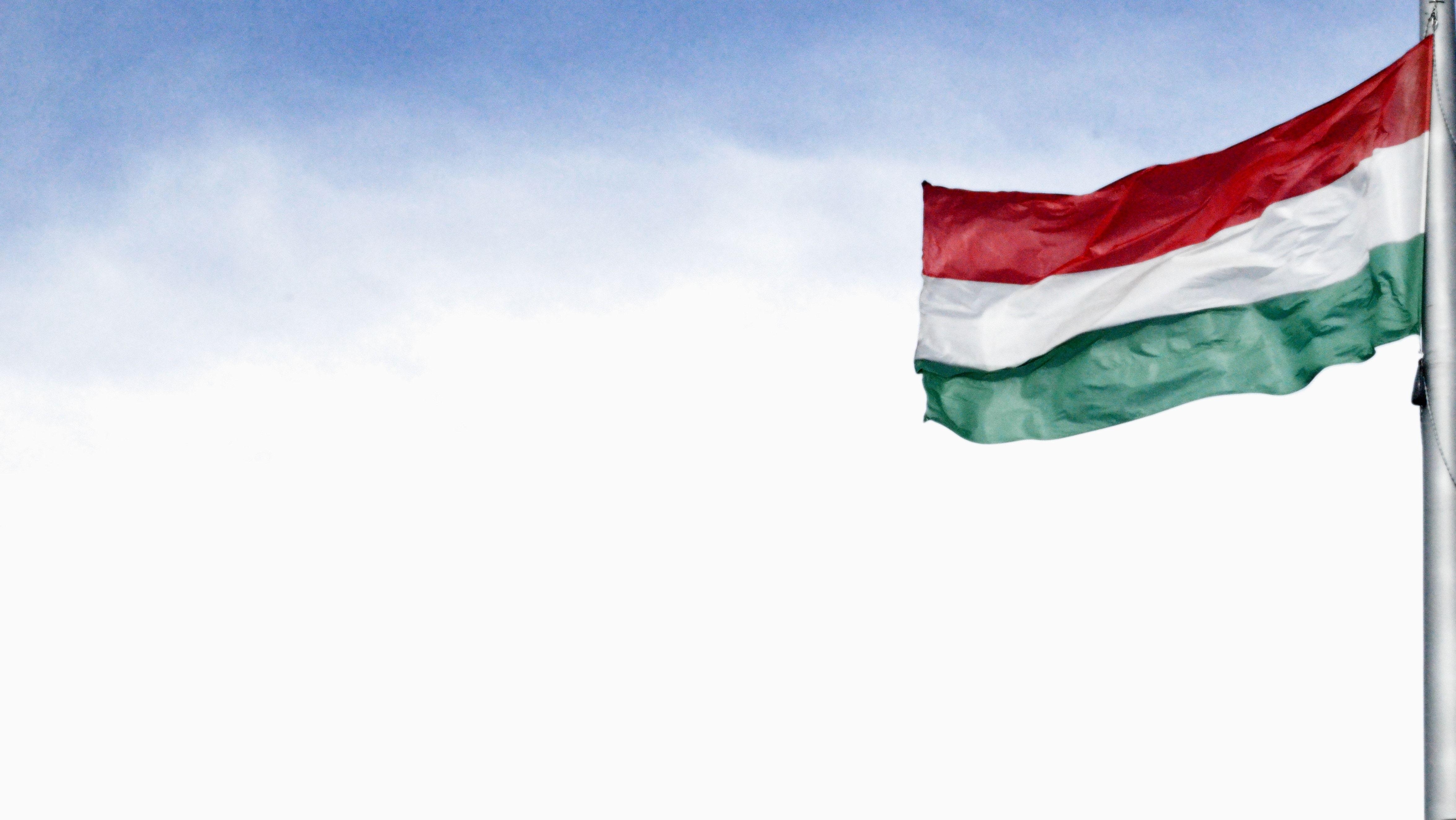 Ungarn Flagge, Hintergrund, Symbol, Nationalstolz, Europa, 4710x2650 4K Desktop