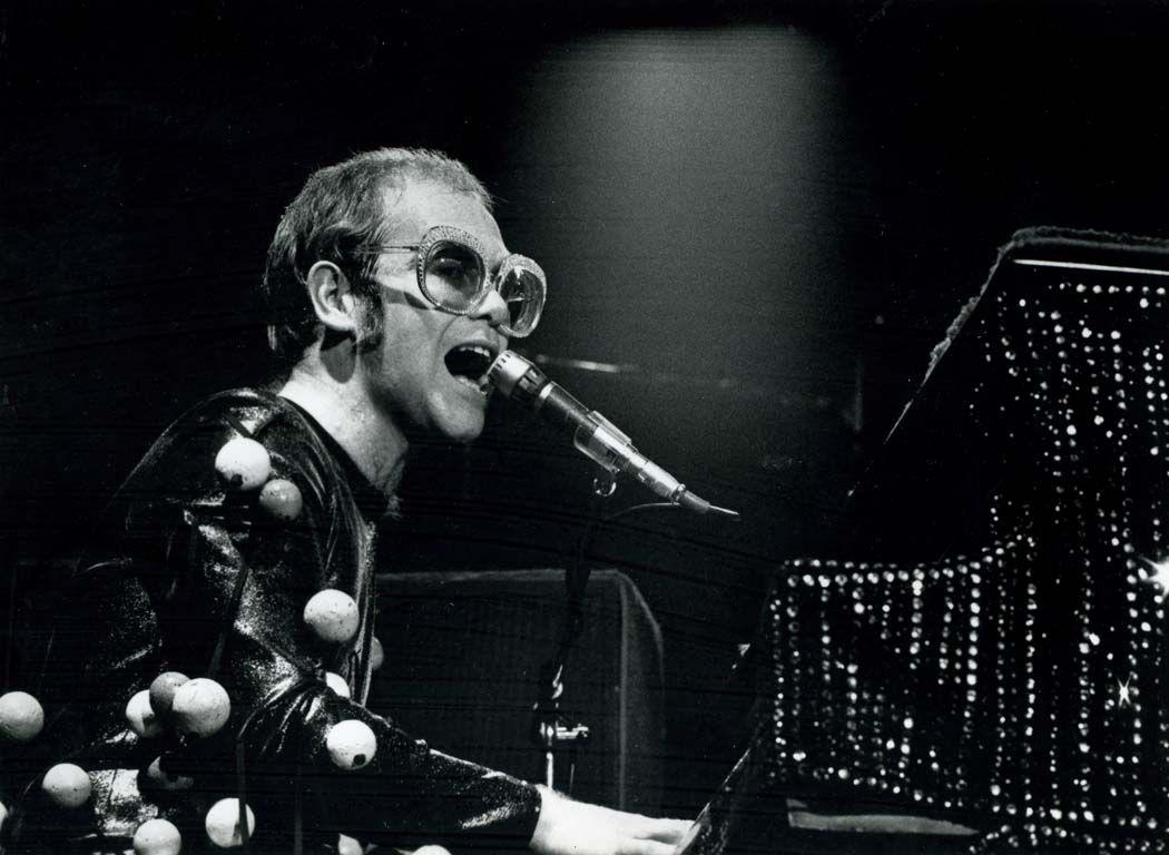 Elton John, Galeriedownload, Musiker, Ikone, Konzertbilder, 1050x770 HD Desktop