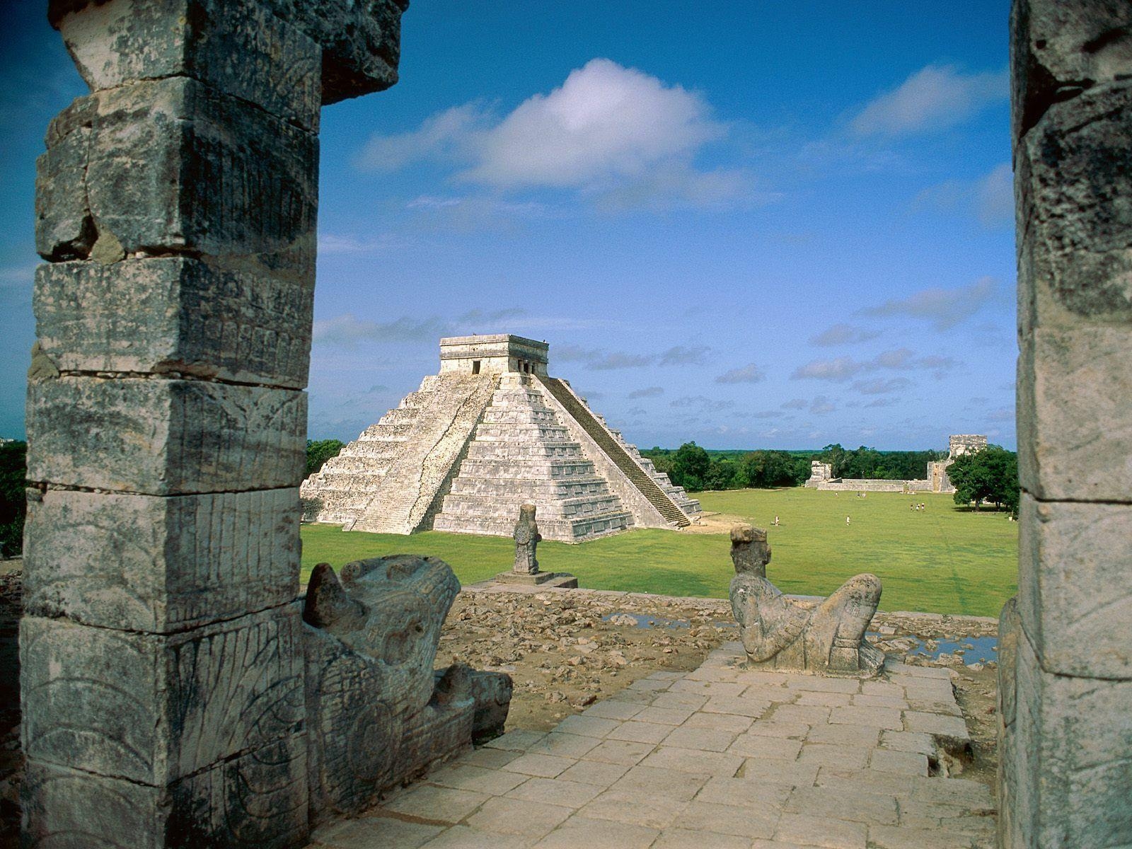 Chichen Itza, Hintergrund, Mexiko, Maya-Pyramiden, 1600x1200 HD Desktop