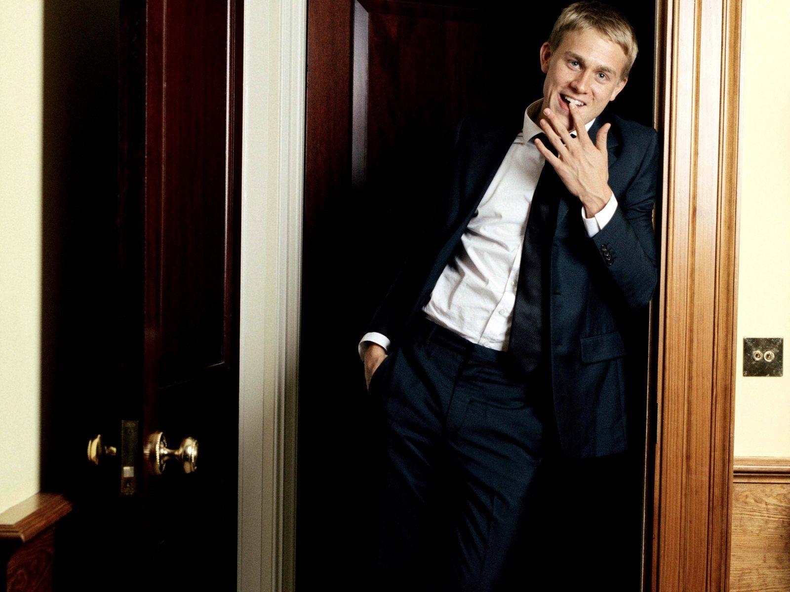 Charlie Hunnam, Schauspieler, Download, Bild, Filme, 1600x1200 HD Desktop