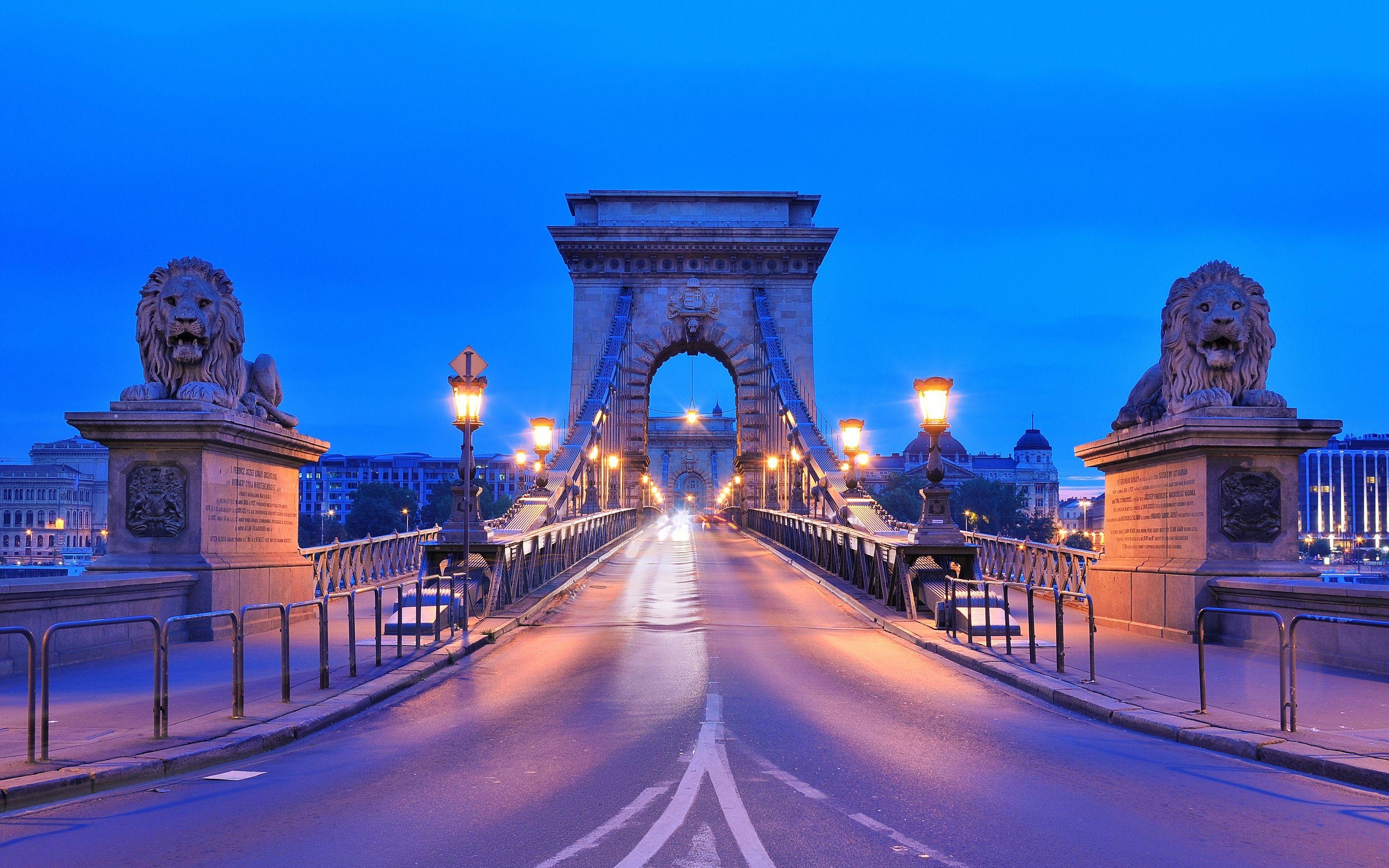 Budapest, Ungarn, Kettenbrücke, Löwen, Fotografie, 2880x1800 HD Desktop