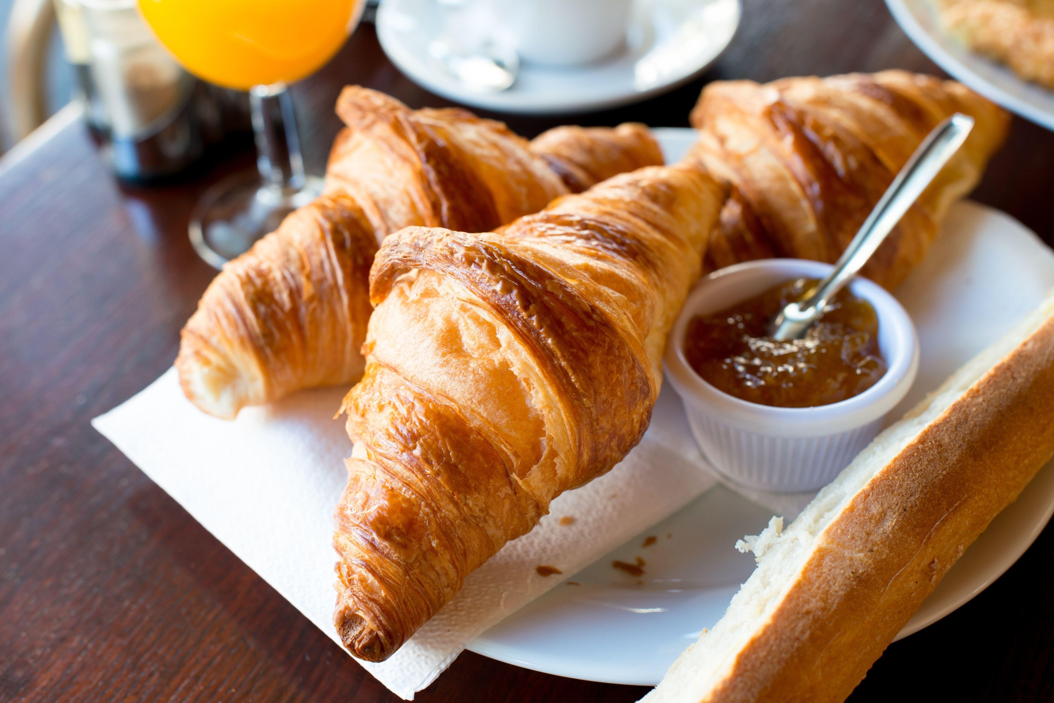 Croissant, Ultra HD, Hintergrundbild, Bäckerei, Gebäck, 4330x2890 4K Desktop