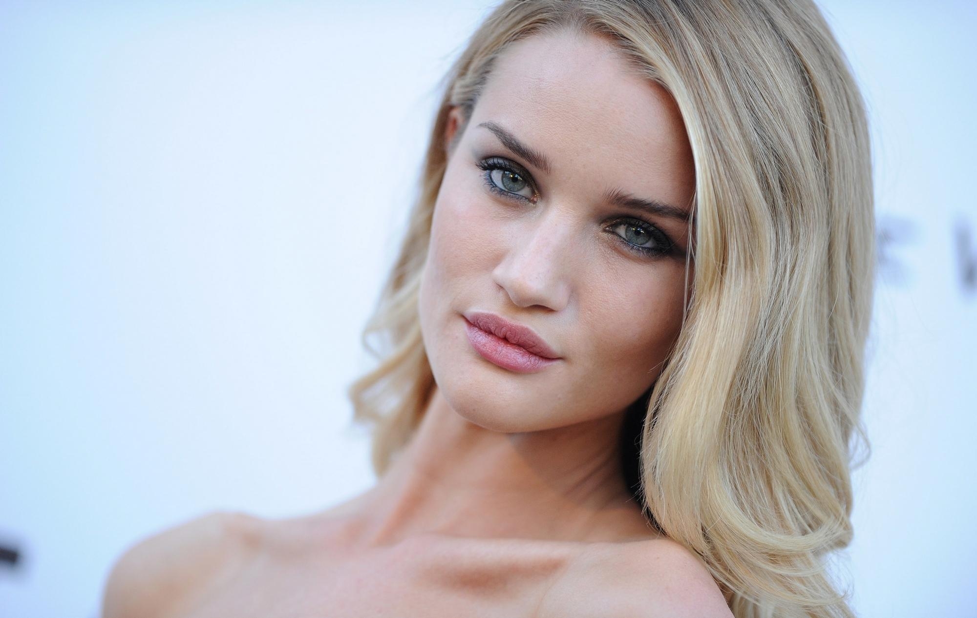 Rosie Huntington-Whiteley, Promi, HD, Bild, Glamour, 2000x1270 HD Desktop