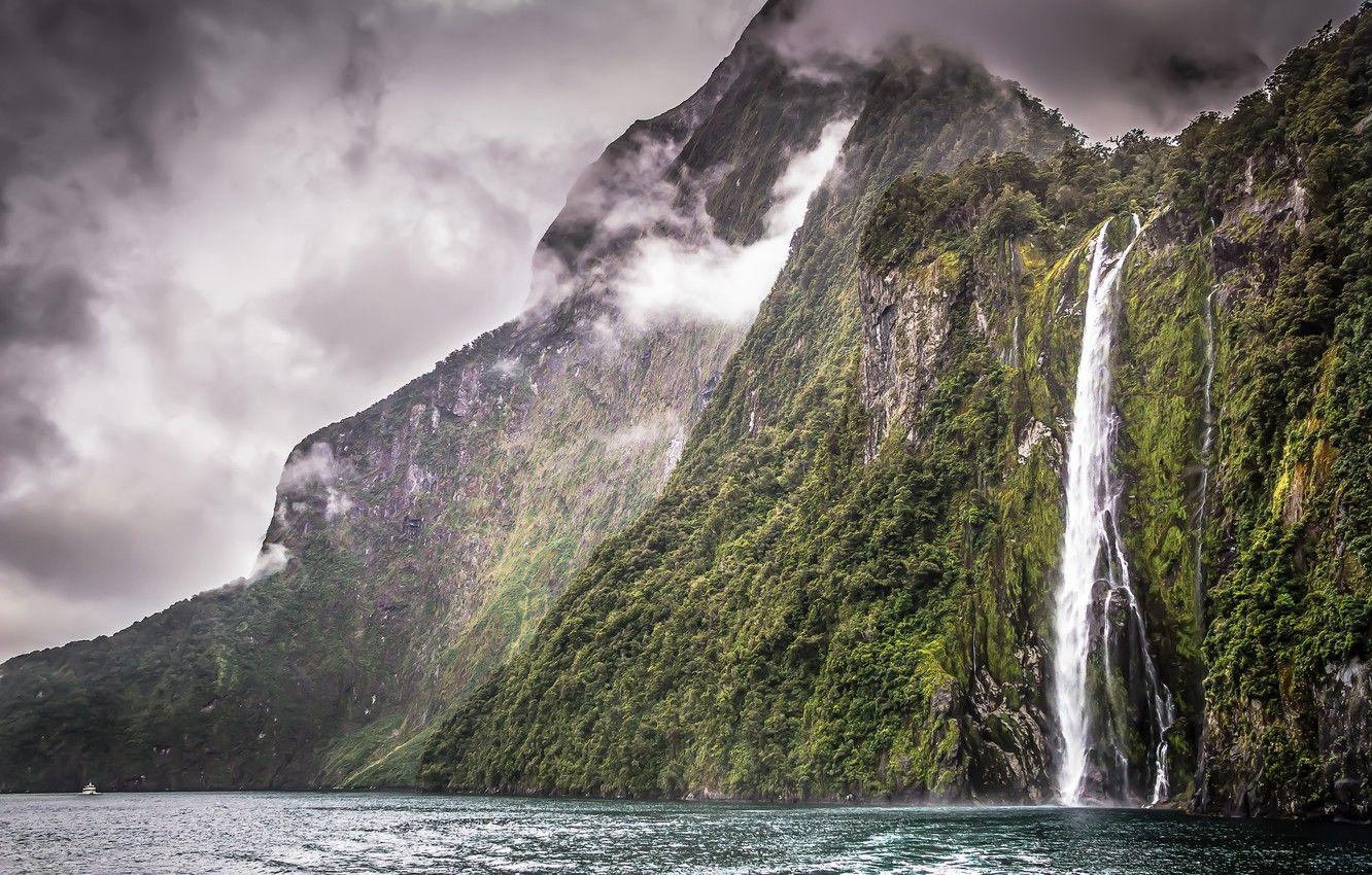 Milford Sound, Neuseeland, Wasserfälle, Vegetation, Landschaft, 1340x850 HD Desktop