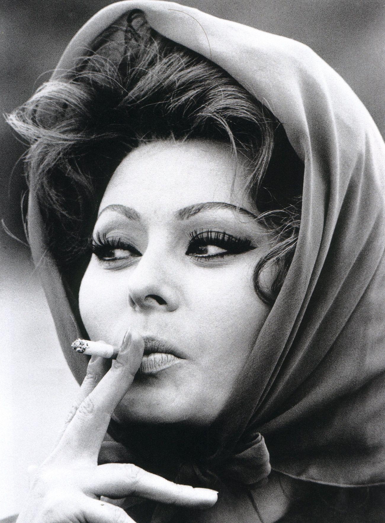 Sophia Loren, Wallpaper, Filme, Schauspielerin, Ikone, 1300x1770 HD Handy