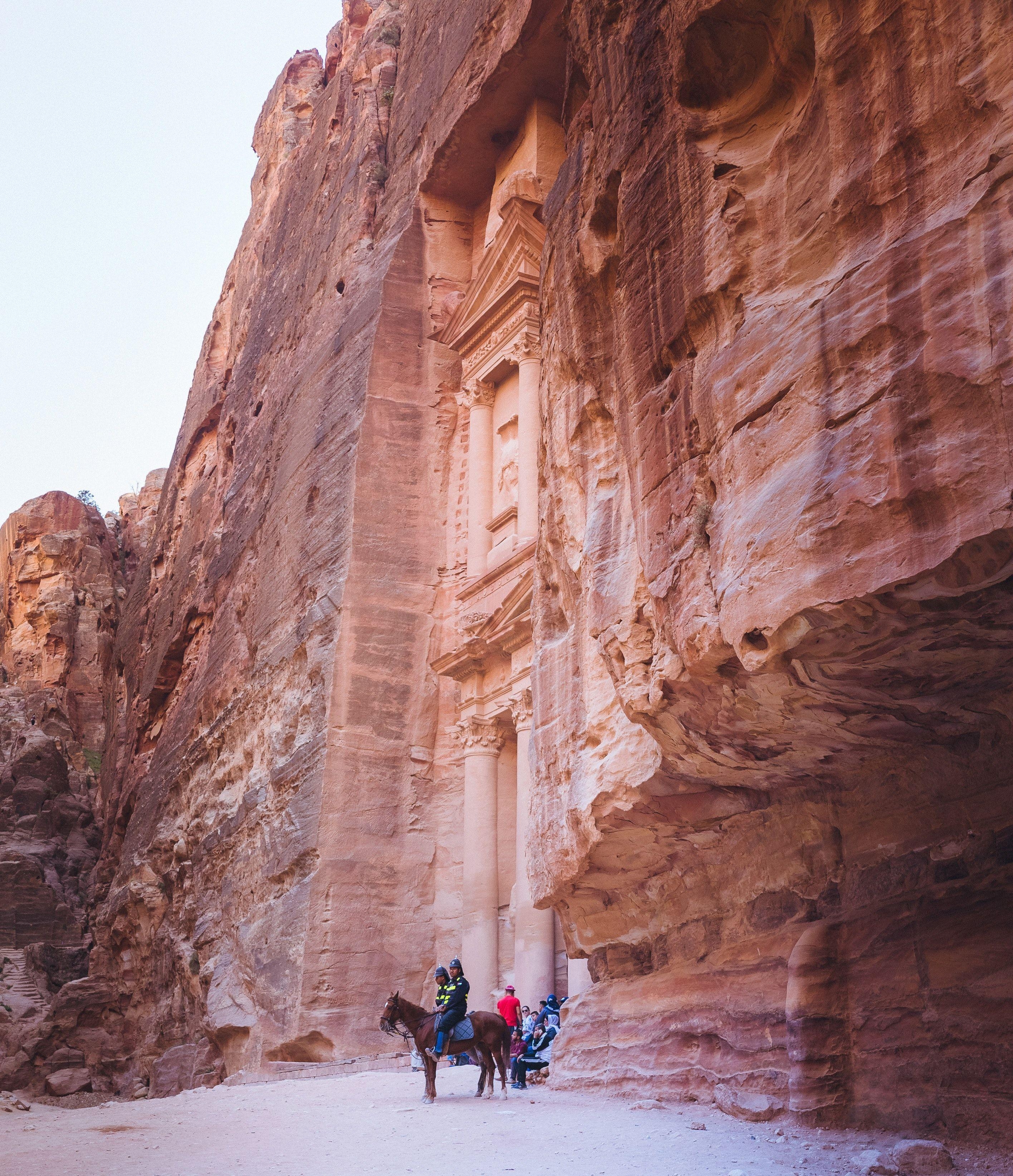 Petra Jordanien, Reiter, Pferde, historische Stadt, Reise, 2840x3290 4K Handy