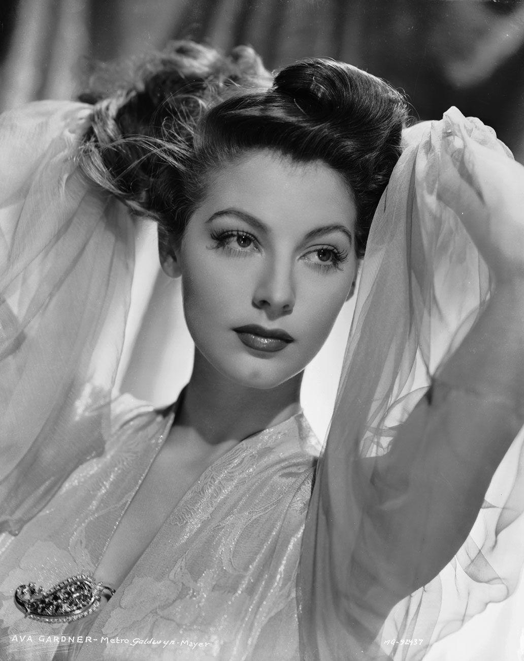 Ava Gardner, Noir, Filmstar, Verführerisch, Bilder, 1040x1300 HD Handy