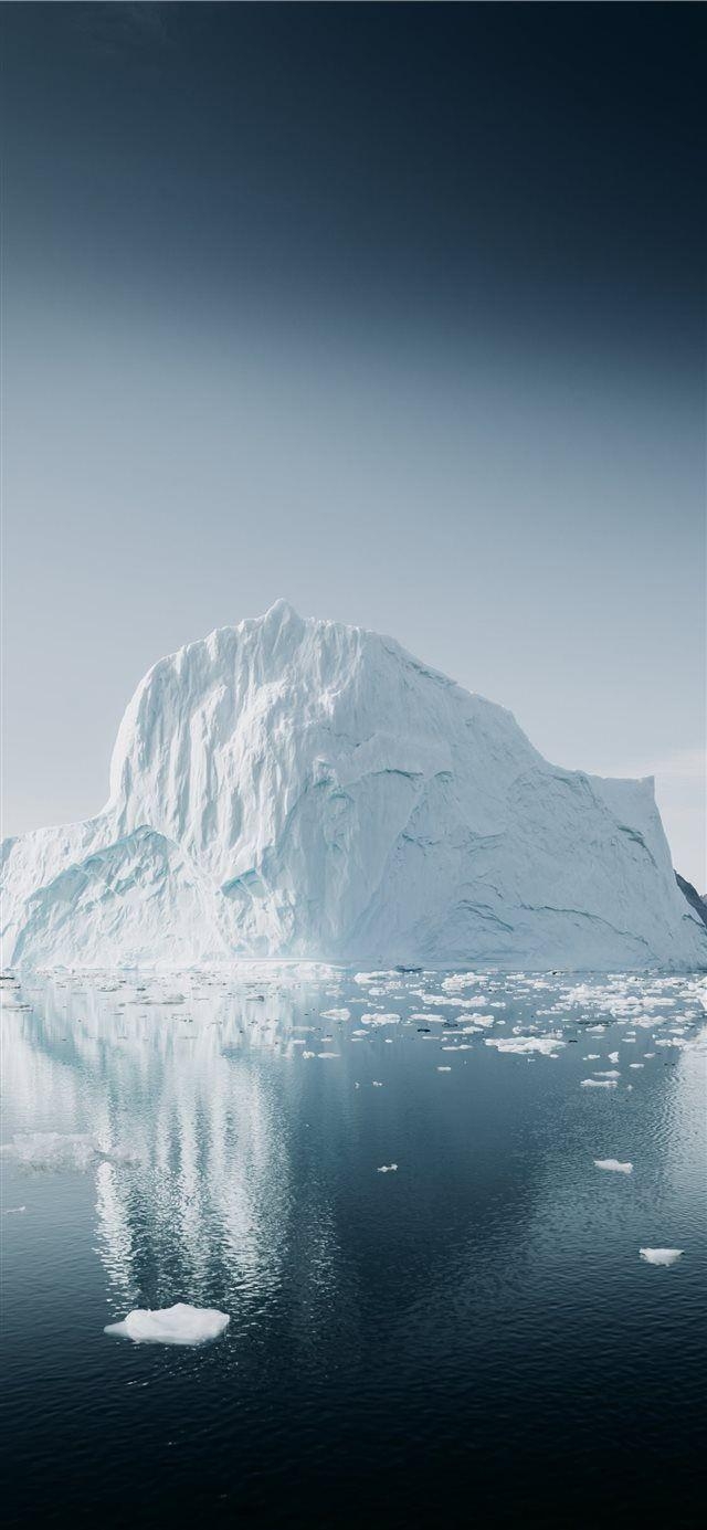 Arktischer Eisberg, Winter, Polar Landschaft, Spiegelfotografie, 640x1390 HD Handy