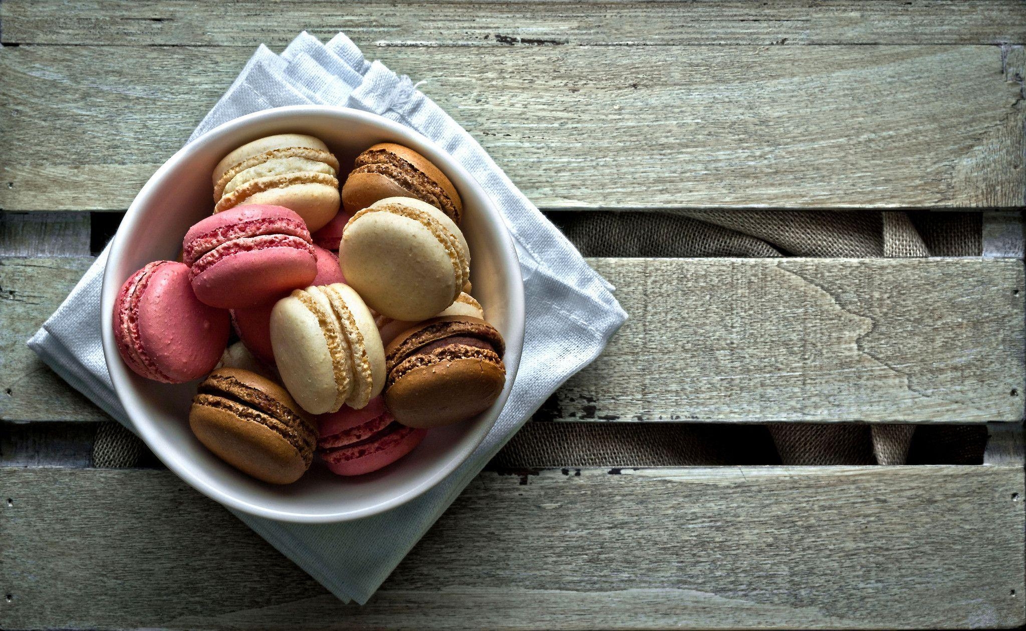 Macarons, Bilder, Hintergrund, Süßigkeiten, Bunt, 2050x1260 HD Desktop