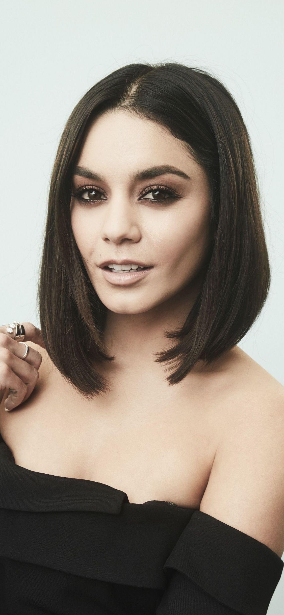 Vanessa Hudgens, Wallpaper, Lächeln, Schauspielerin, Hollywoodstar, 1130x2440 HD Handy