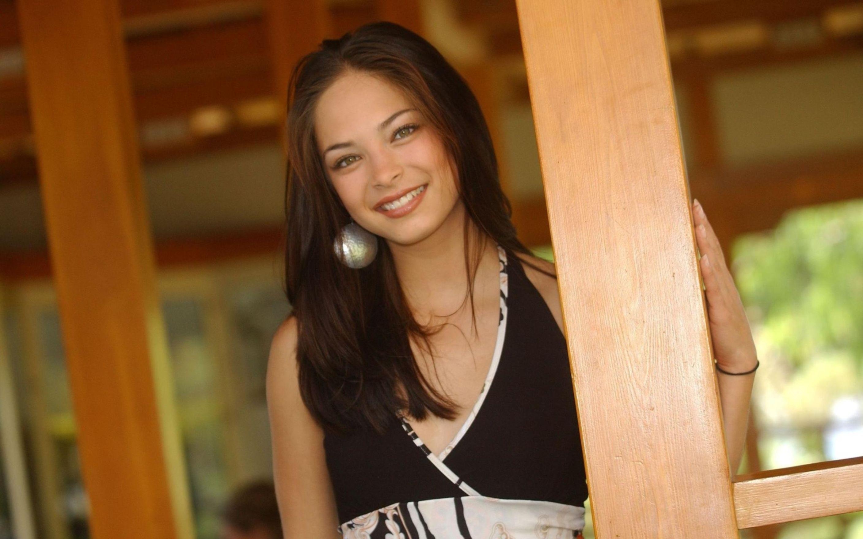 Kristin Kreuk, TV-Serien, Kanadische Schauspielerin, HD, Berühmtheit, 2820x1760 HD Desktop