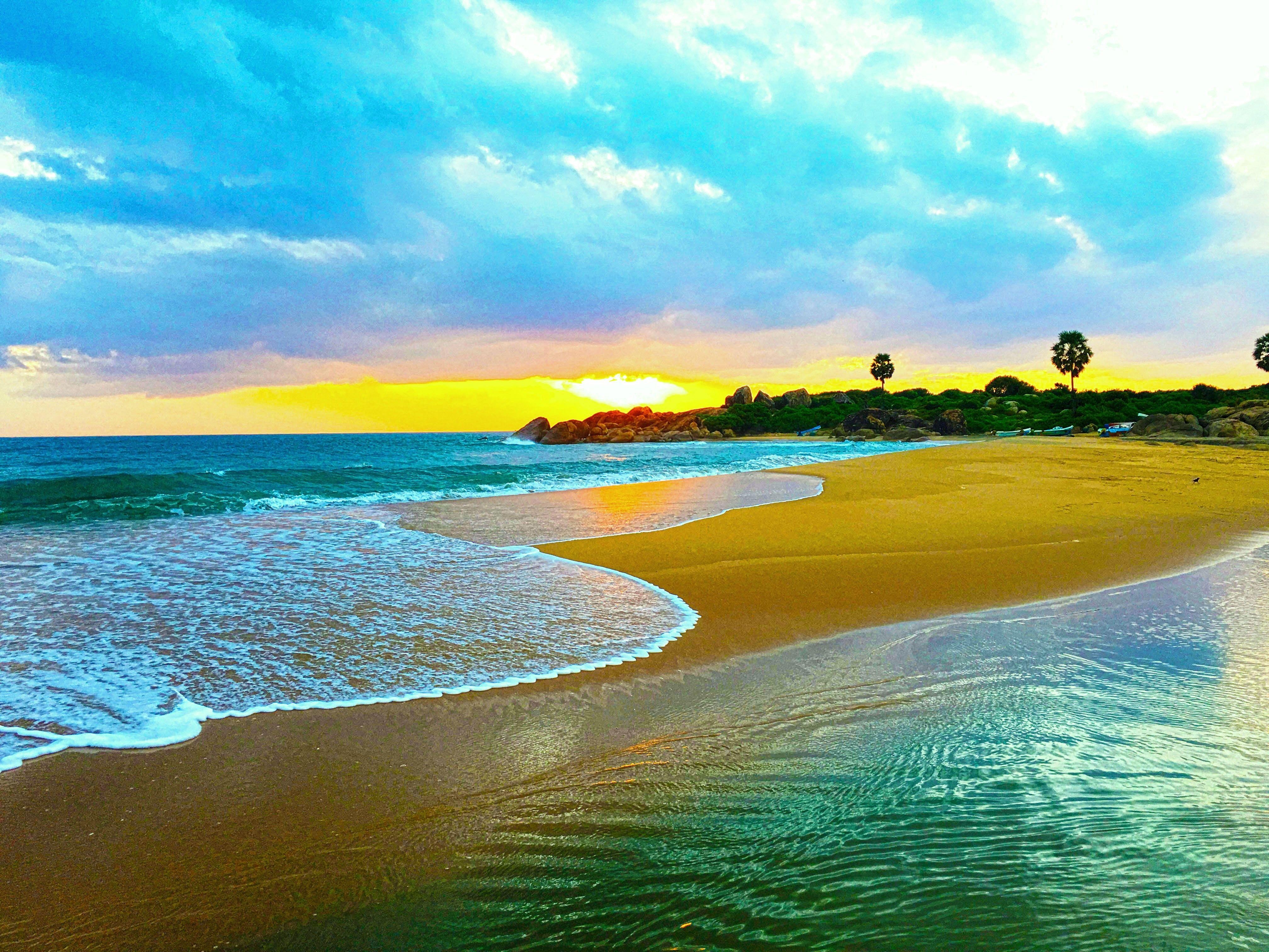 Brauner Sand, Strand, Wellen, Sri Lanka, Natur, 4040x3030 4K Desktop