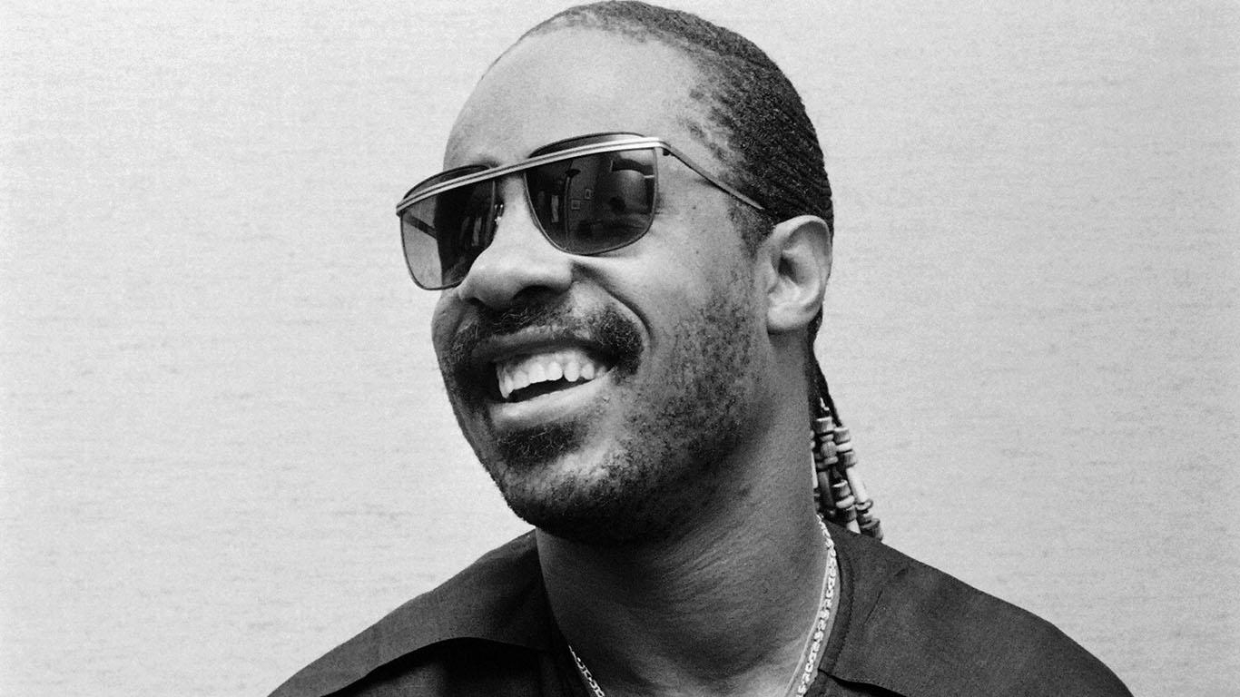 Stevie Wonder, Musiklegende, Künstler, Hintergrund, Motown, 1370x770 HD Desktop