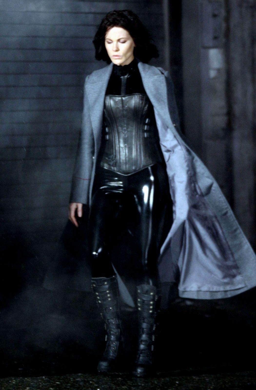 Underworld, Awakening, 3D, HD, Poster, 1050x1600 HD Handy