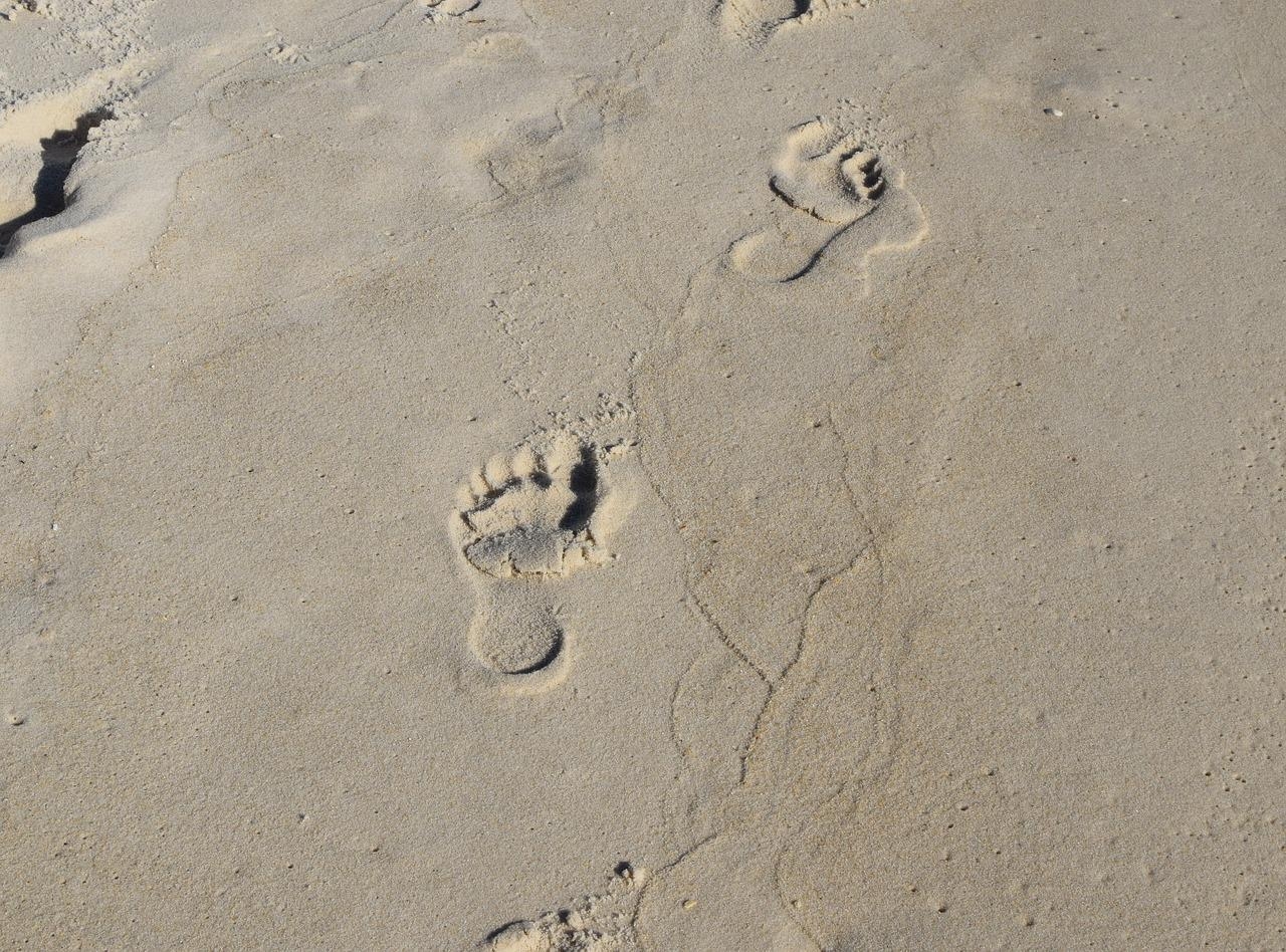 Fußspuren im Sand, Strände, Ozean, Impressionen, Wandern, 1280x950 HD Desktop