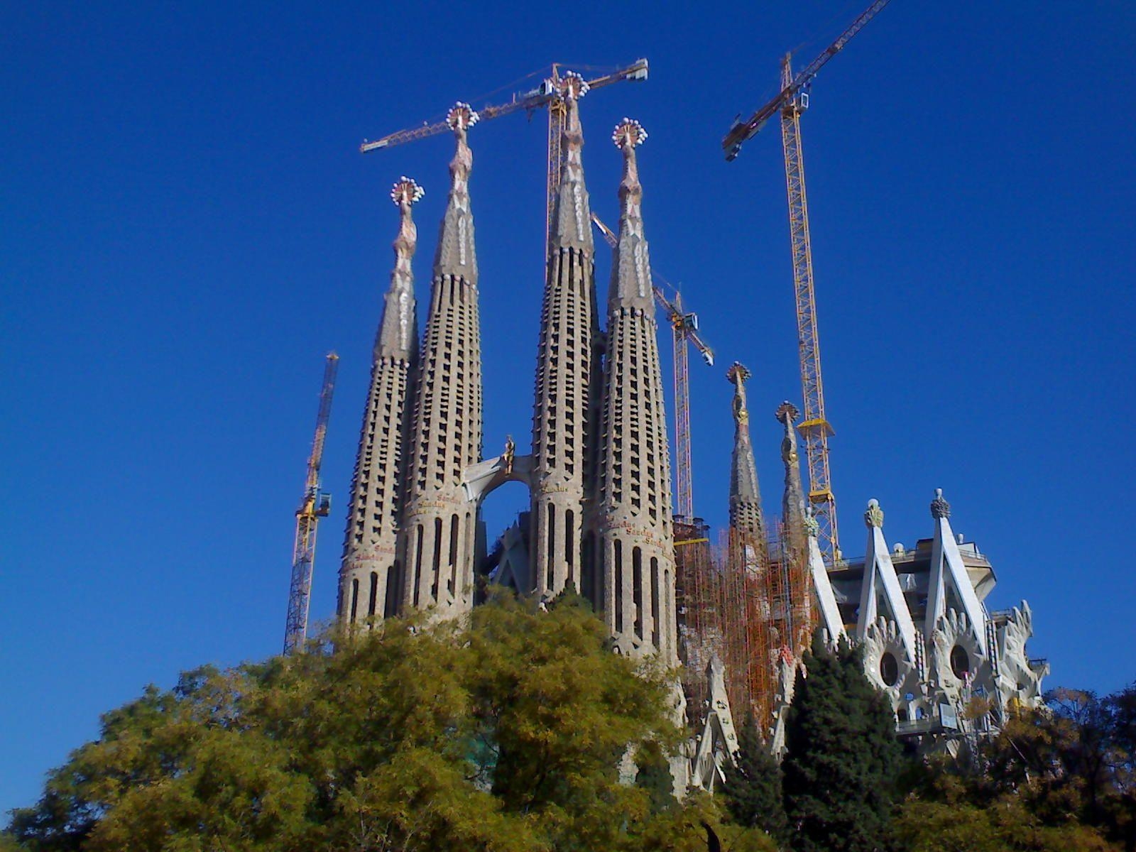 La Sagrada Familia, Kathedrale, Barcelona, Gaudí, Wunderwerk, 1600x1200 HD Desktop