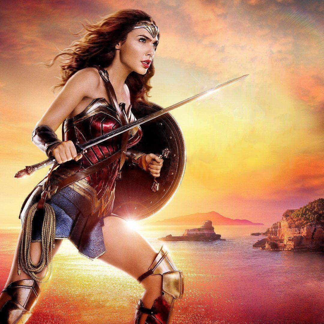 Gal Gadot, Wonder Woman, Tapete, Held, Schauspielerin, 1080x1080 HD Handy