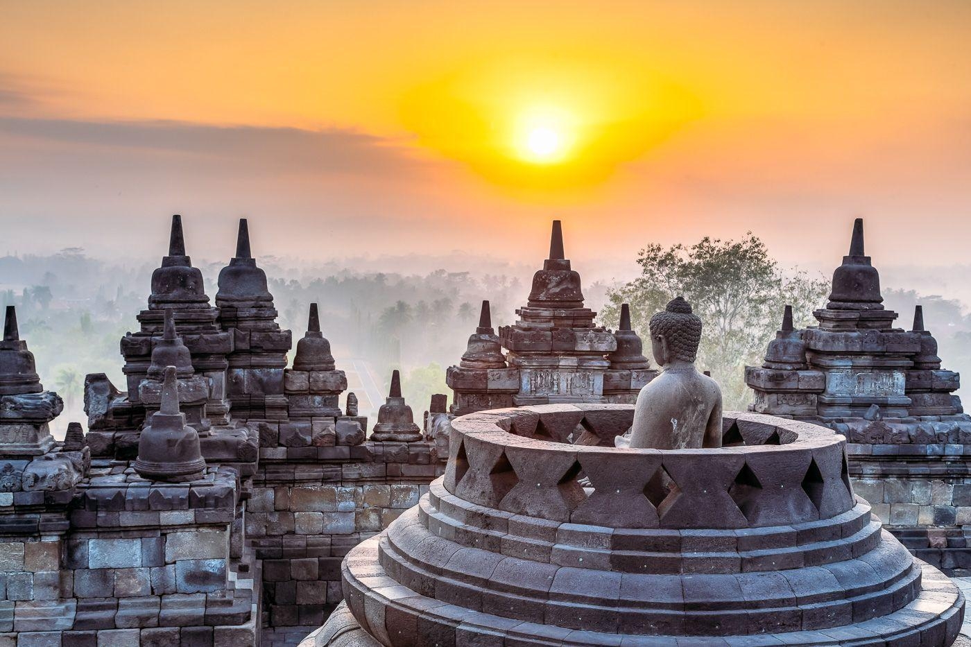 Indonesien, Tourismus, Sonnenaufgang, Hintergrund, Borobudur, 1400x940 HD Desktop